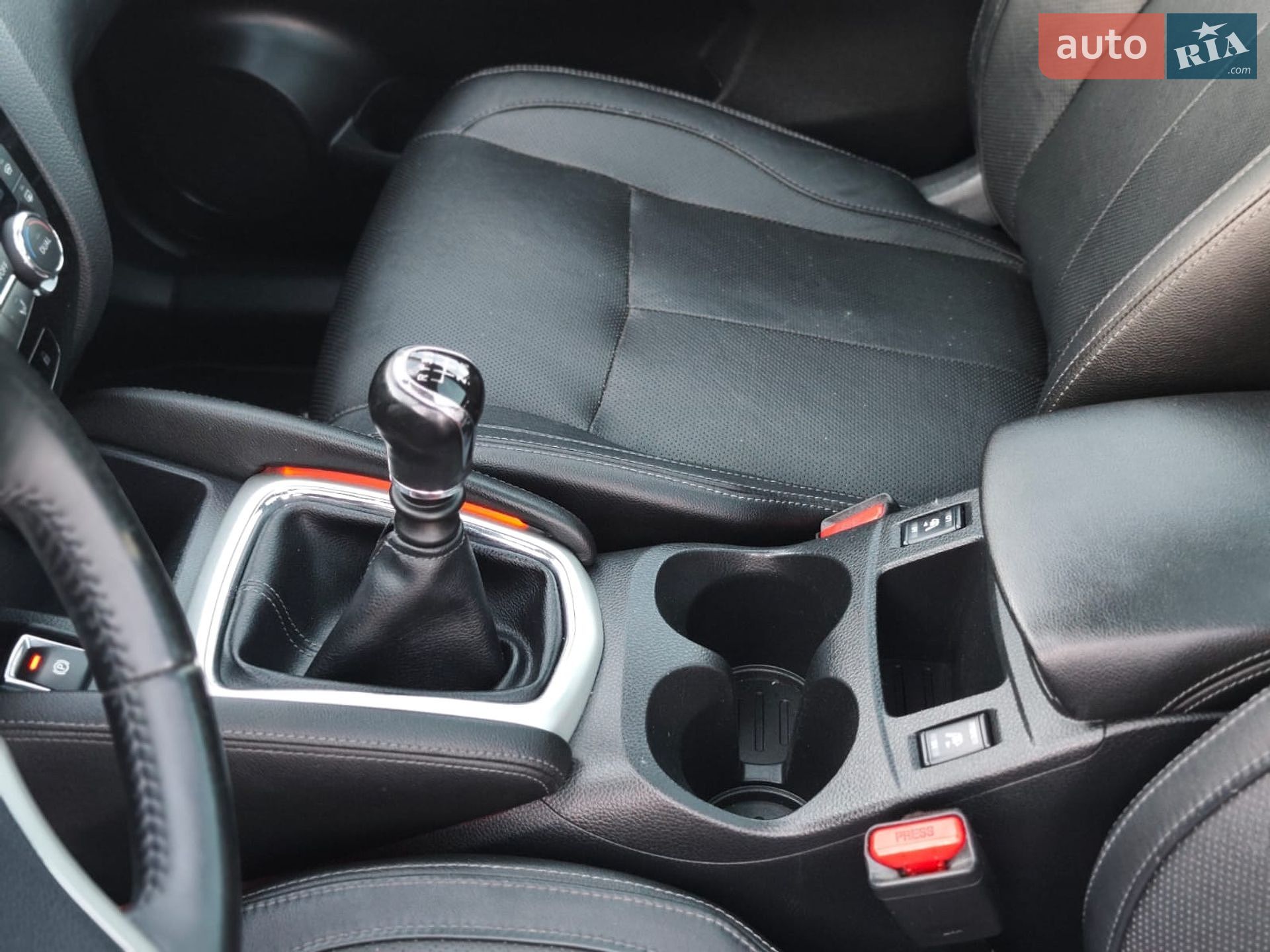 Nissan Qashqai 2013 VIN SJNFAAJ11U1001063 фото оголошення 18 з 61