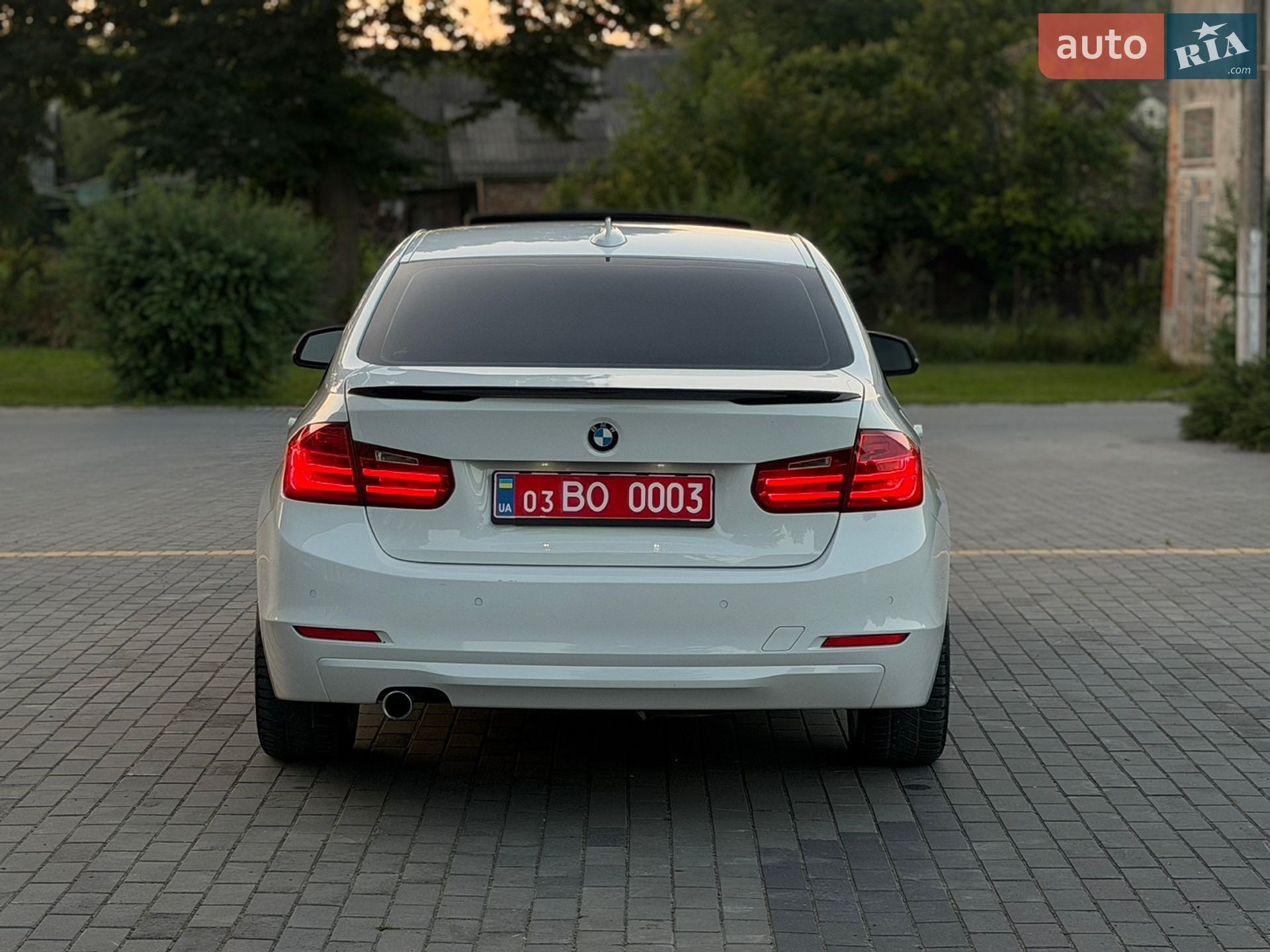 BMW 3 Series 2013 VIN WBA3D5C59EKX98013 фото оголошення 9 з 35