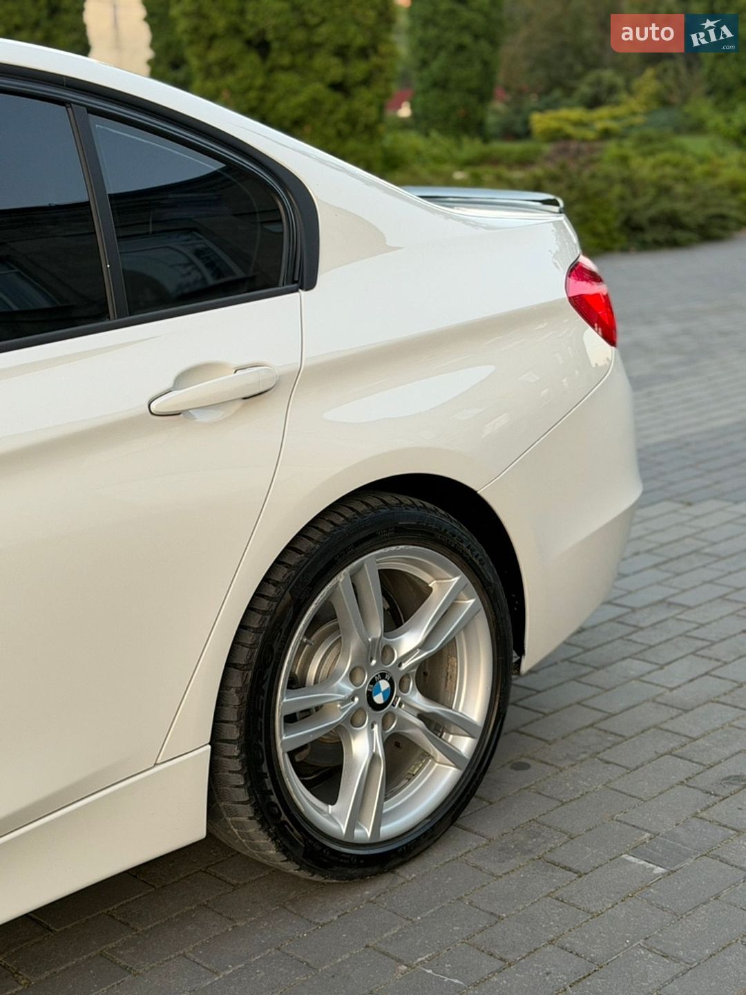 BMW 3 Series 2013 VIN WBA3D5C59EKX98013 фото оголошення 14 з 35
