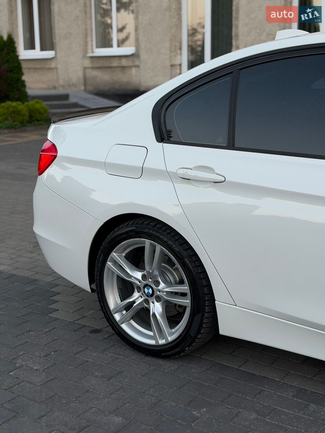 BMW 3 Series 2013 VIN WBA3D5C59EKX98013 фото оголошення 16 з 35