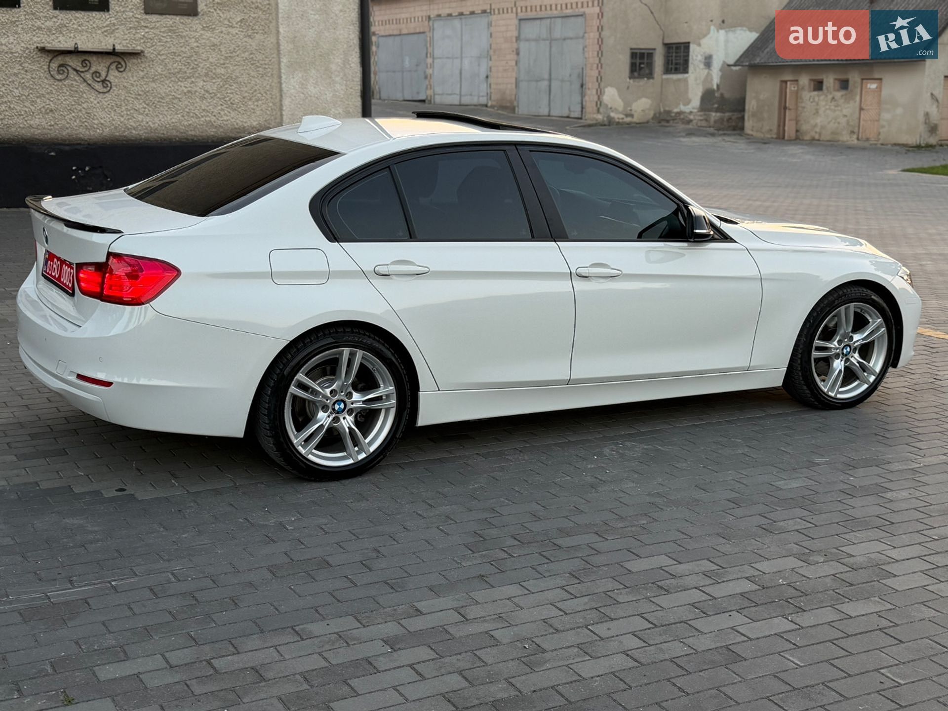 BMW 3 Series 2013 VIN WBA3D5C59EKX98013 фото оголошення 22 з 35
