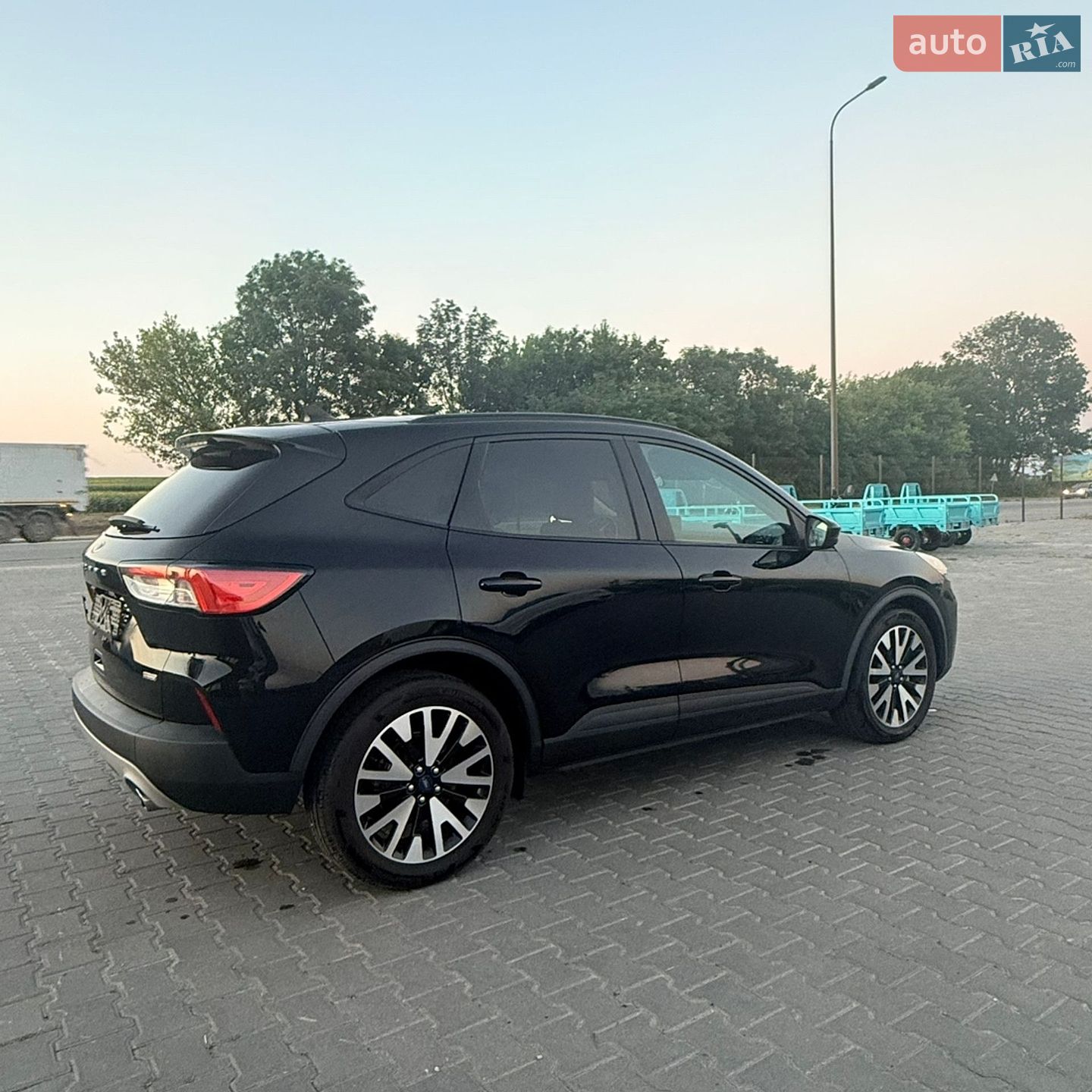 Ford Escape 2020 VIN 1FMCU0BZ3LUC18939 фото оголошення 6 з 43