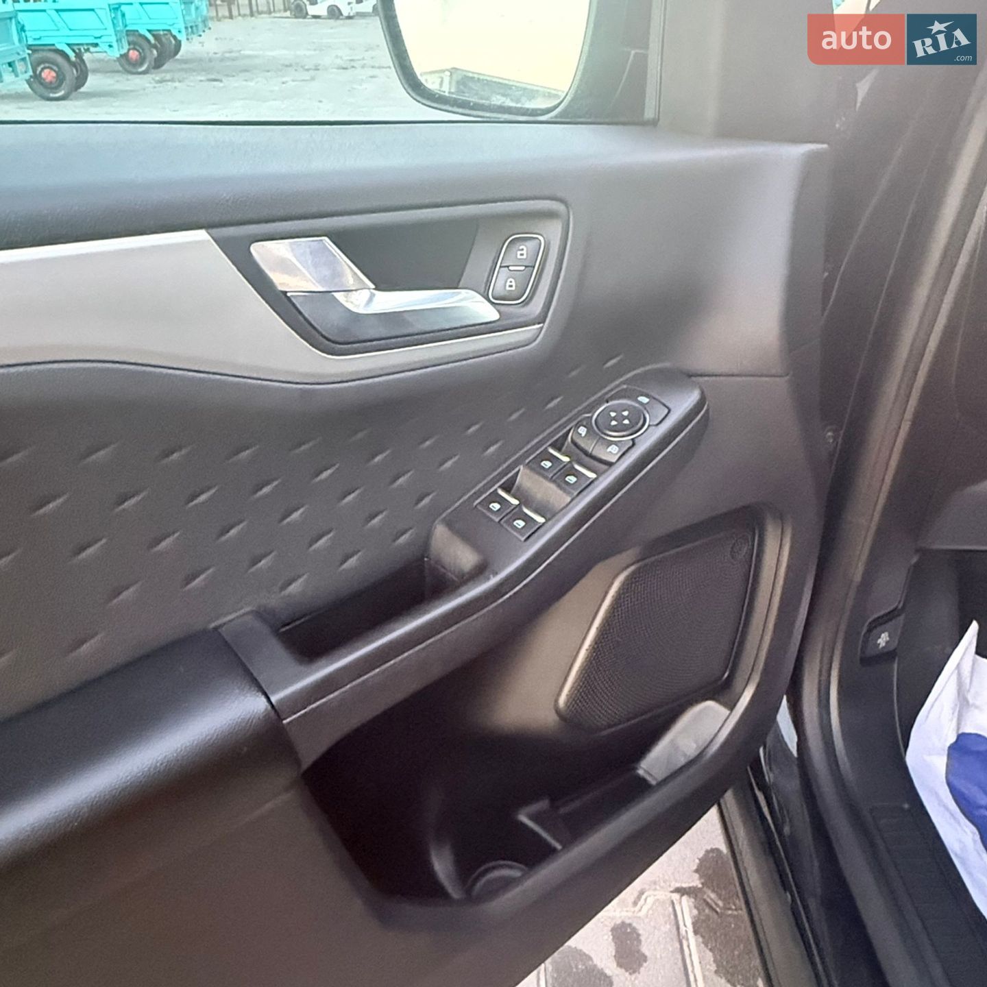 Ford Escape 2020 VIN 1FMCU0BZ3LUC18939 фото оголошення 17 з 43