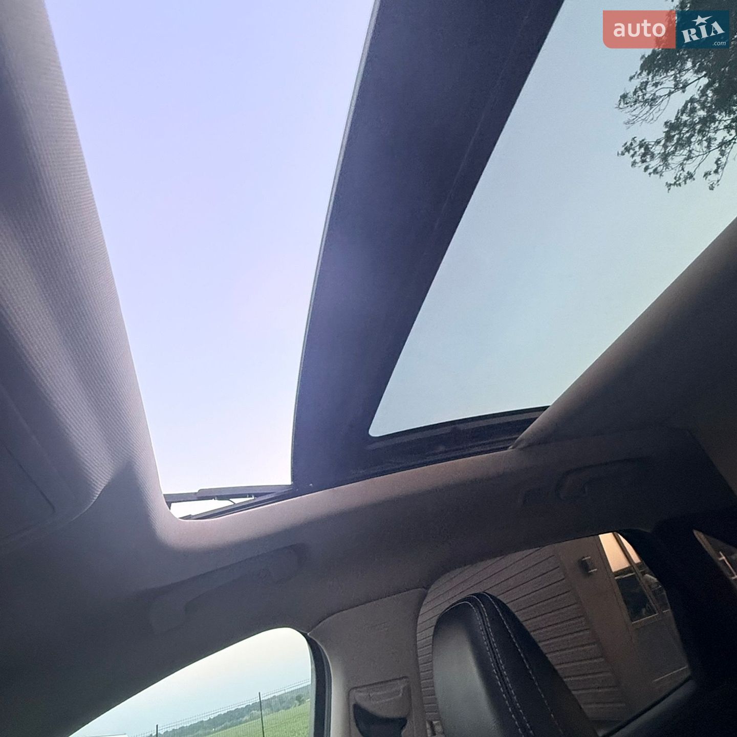 Ford Escape 2020 VIN 1FMCU0BZ3LUC18939 фото оголошення 36 з 43