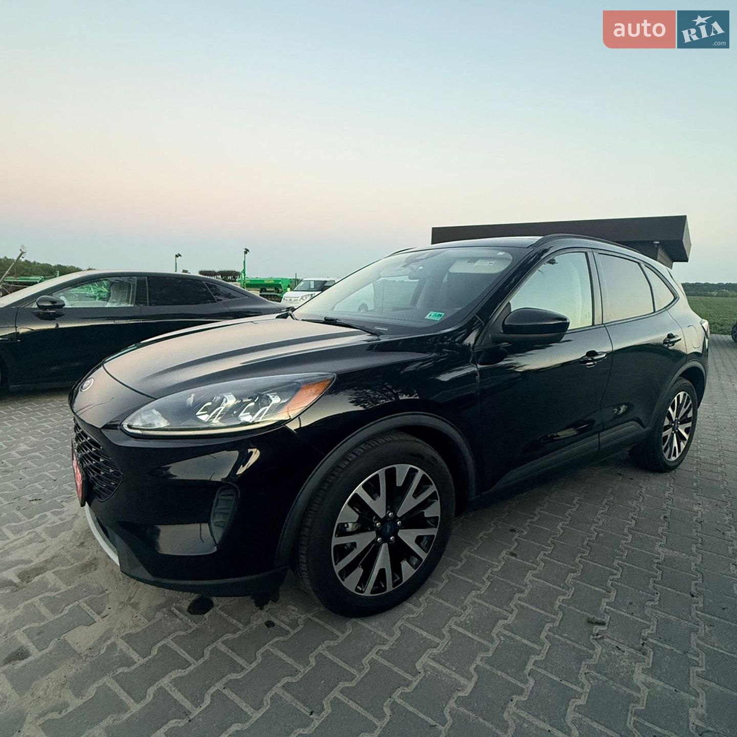 Ford Escape 2020 VIN 1FMCU0BZ3LUC18939 фото оголошення 39 з 43