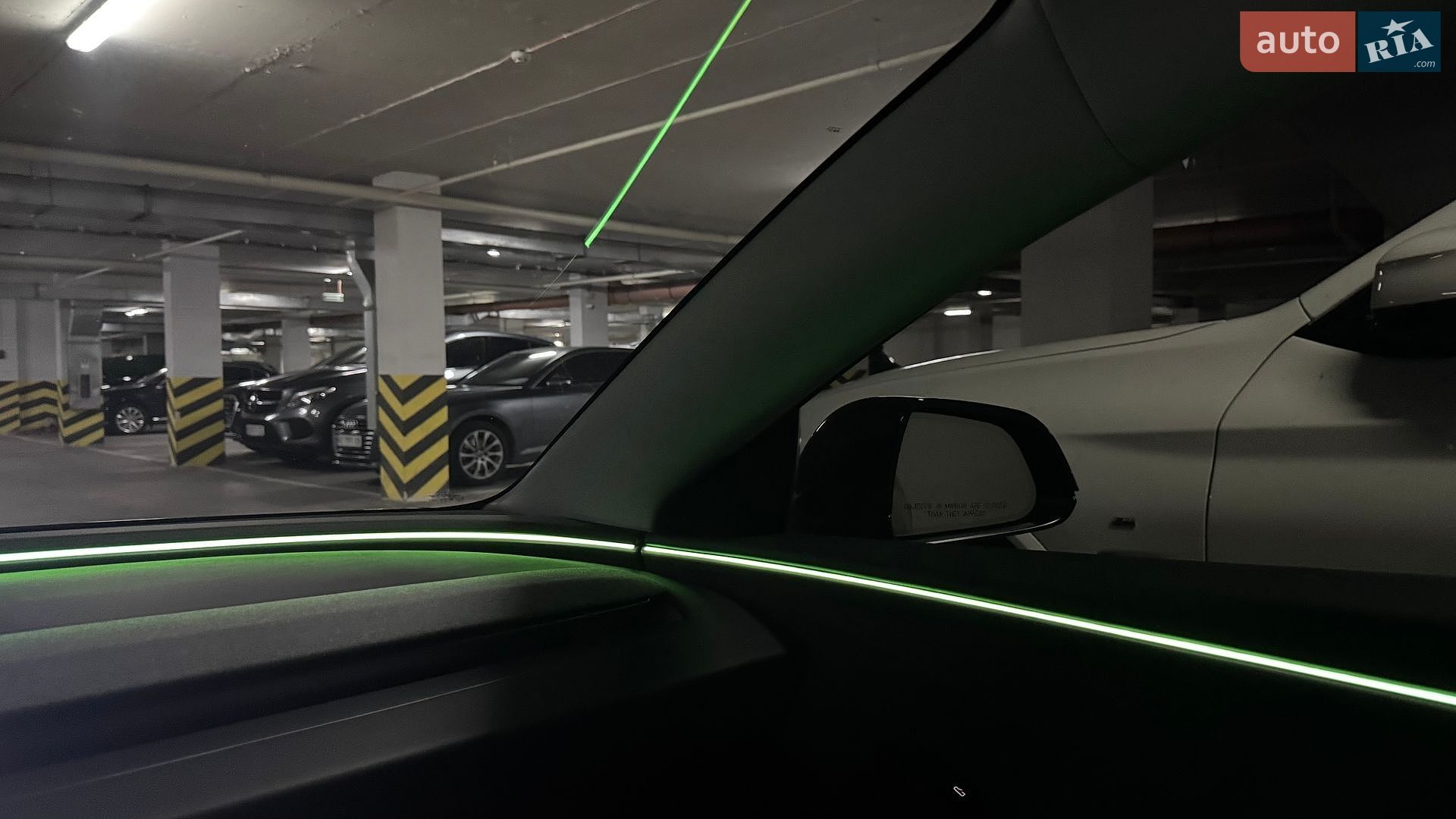 Tesla Model 3 2025 VIN 5YJ3E1EA0SF983837 фото оголошення 42 з 46