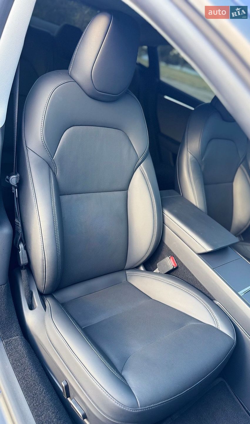 Tesla Model 3 2025 VIN 5YJ3E1EA0SF983837 фото оголошення 39 з 46