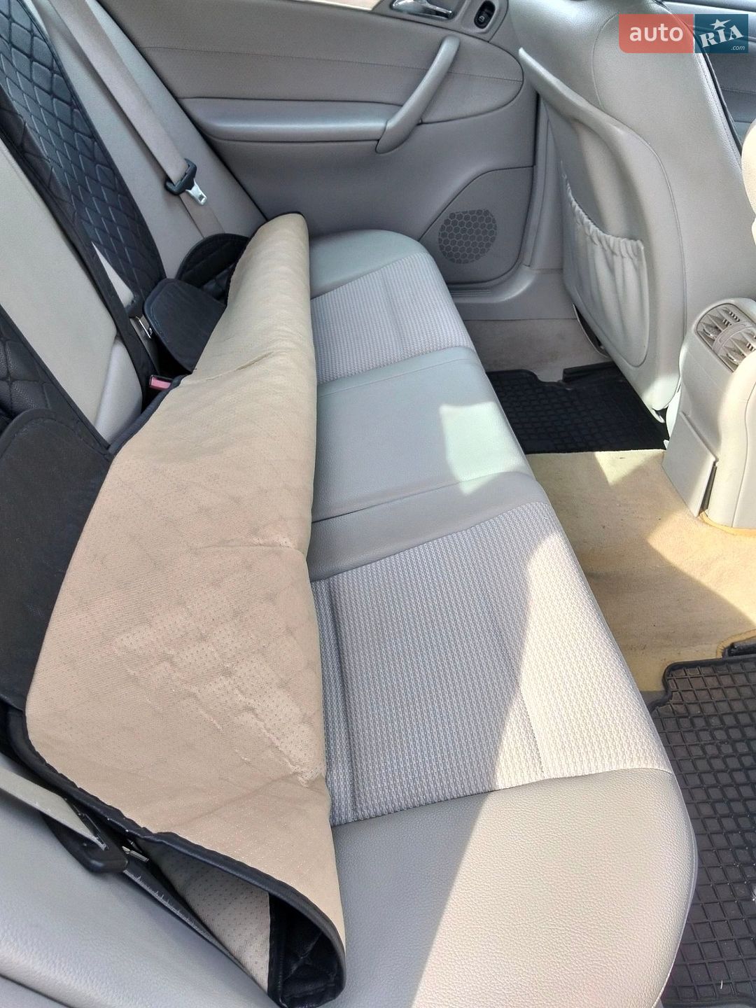 Mercedes-Benz C-Class 2004 VIN WDB2032421F666791 фото оголошення 6 з 7