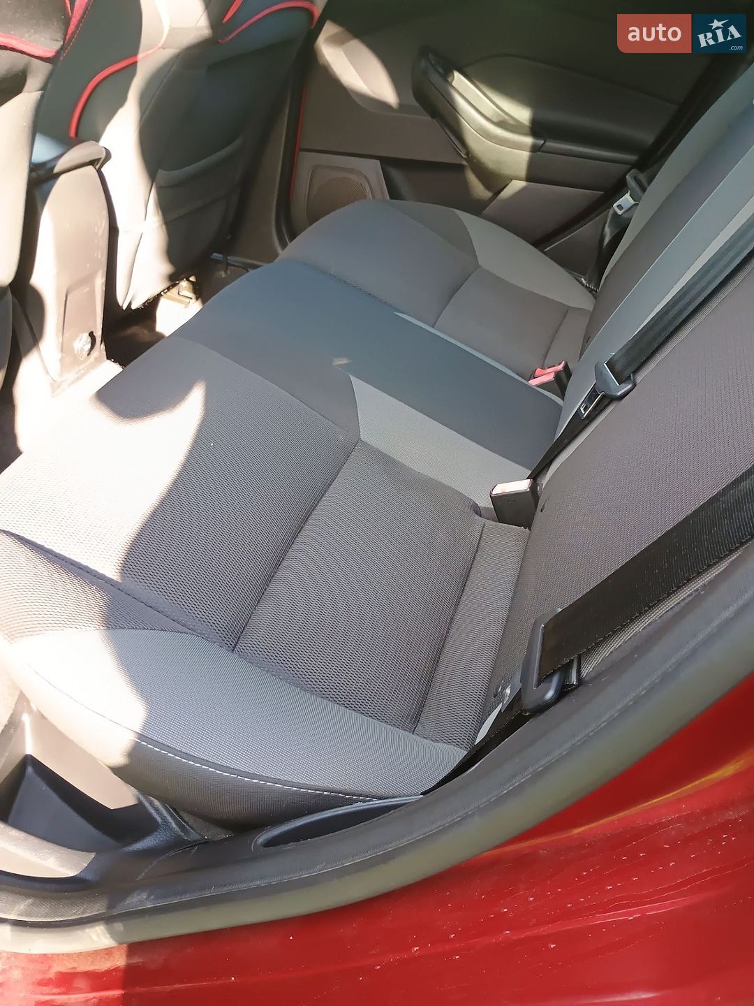 Ford Focus 2013 VIN 1FADP3K22DL231361 фото оголошення 3 з 13