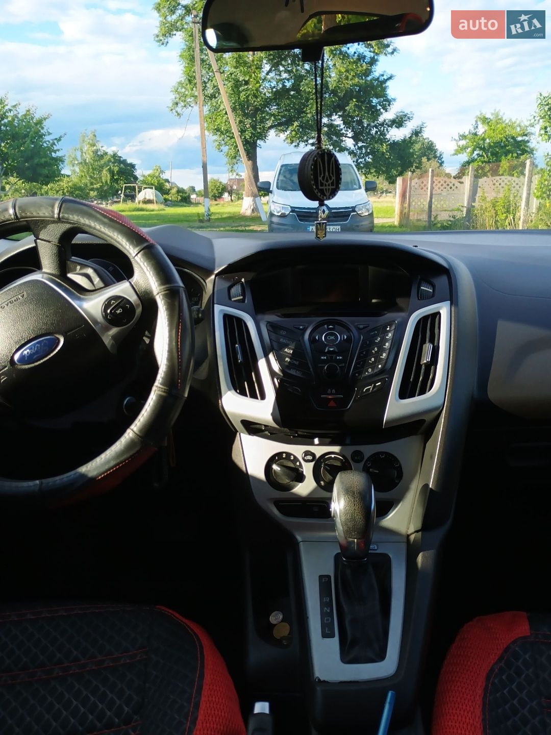 Ford Focus 2013 VIN 1FADP3K22DL231361 фото оголошення 5 з 13
