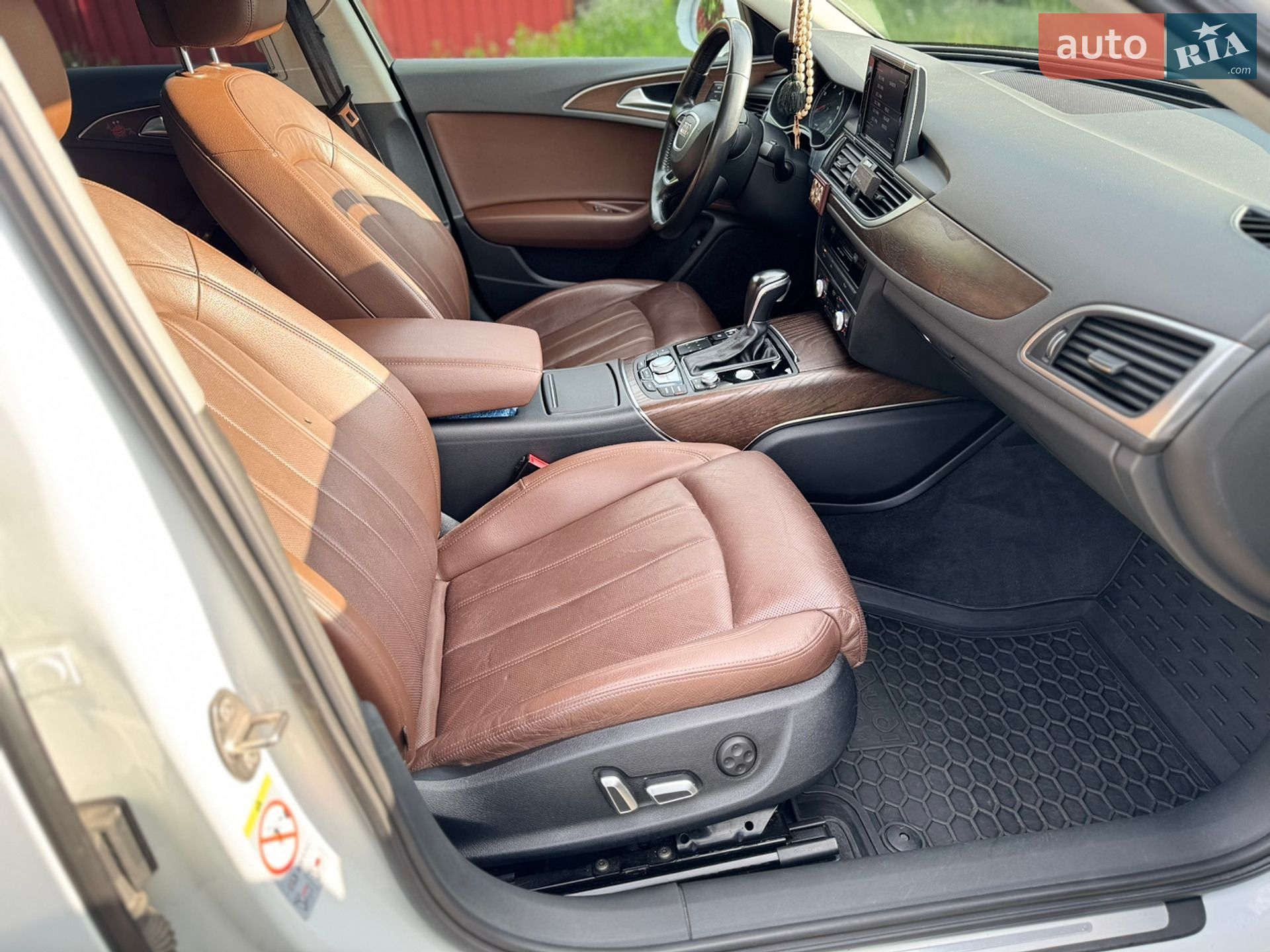 Audi A6 2015 VIN WAUZZZ4G9GN065061 фото оголошення 14 з 23