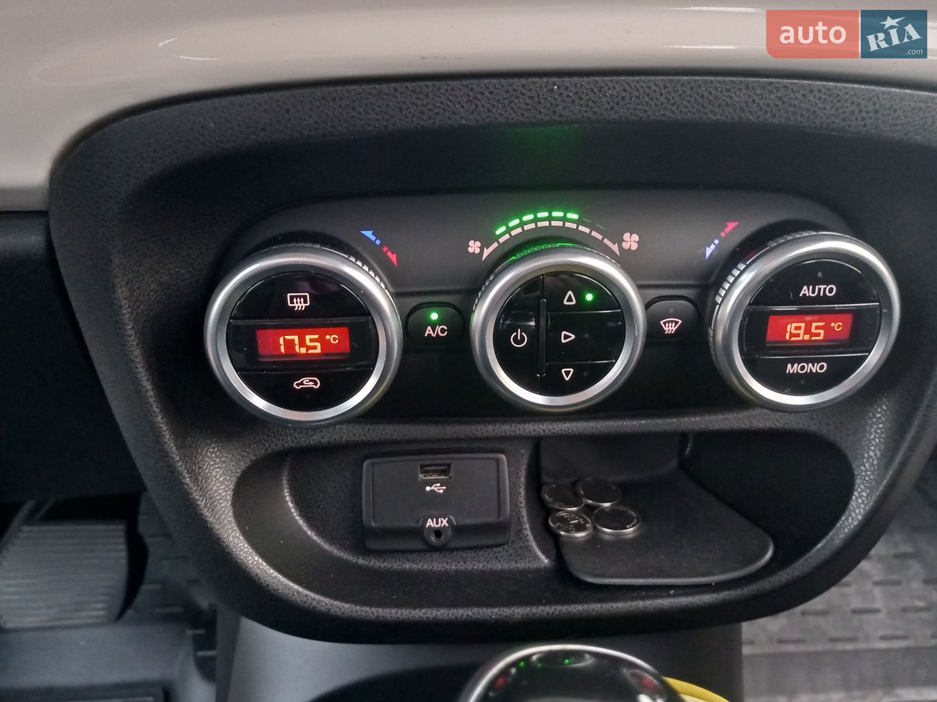 Fiat 500l 2013 VIN ZFA19900005092021 фото оголошення 17 з 32