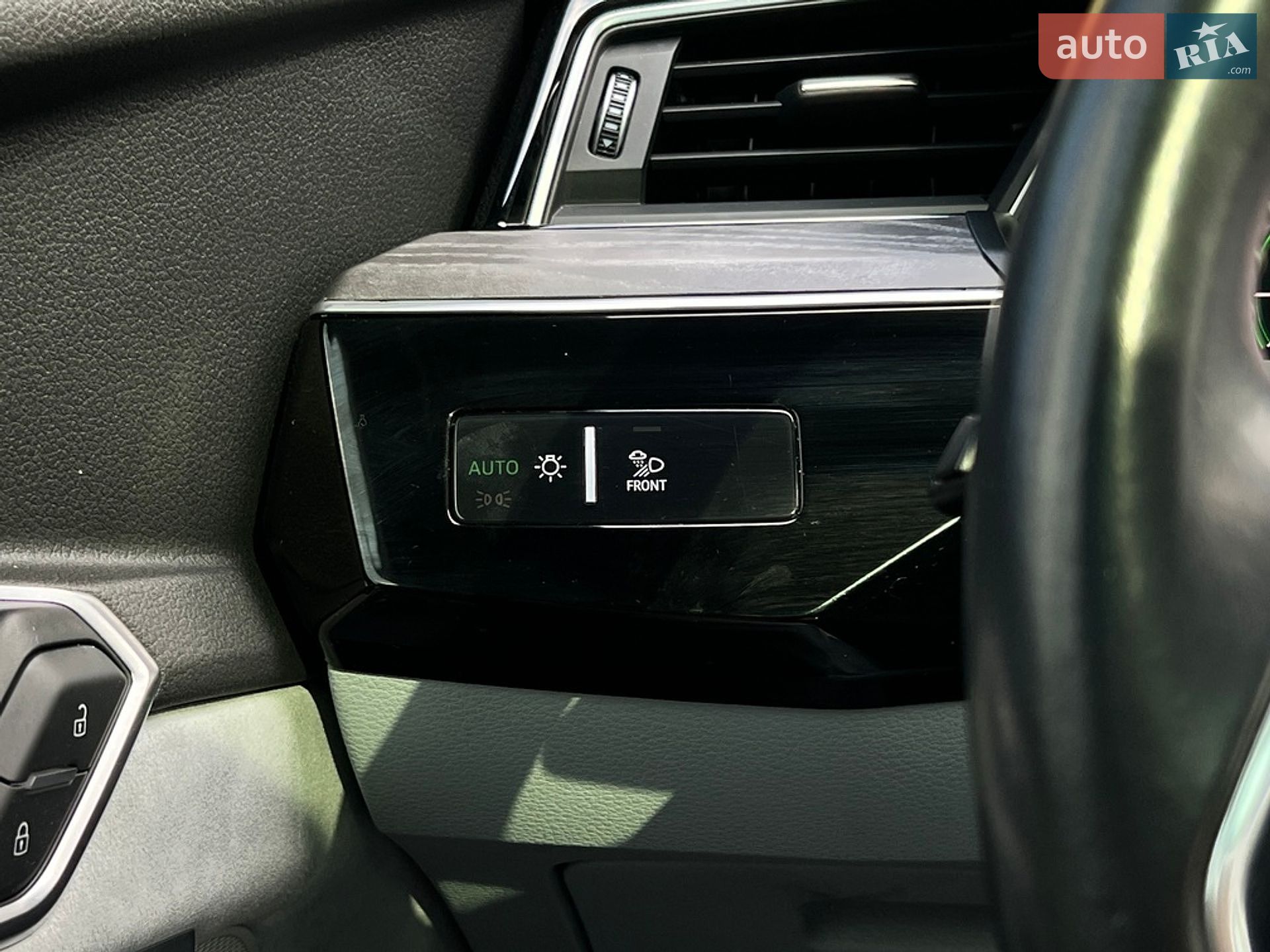 Audi e-tron Sportback 2020 VIN WA13ABGE3LB032709 фото оголошення 11 з 30