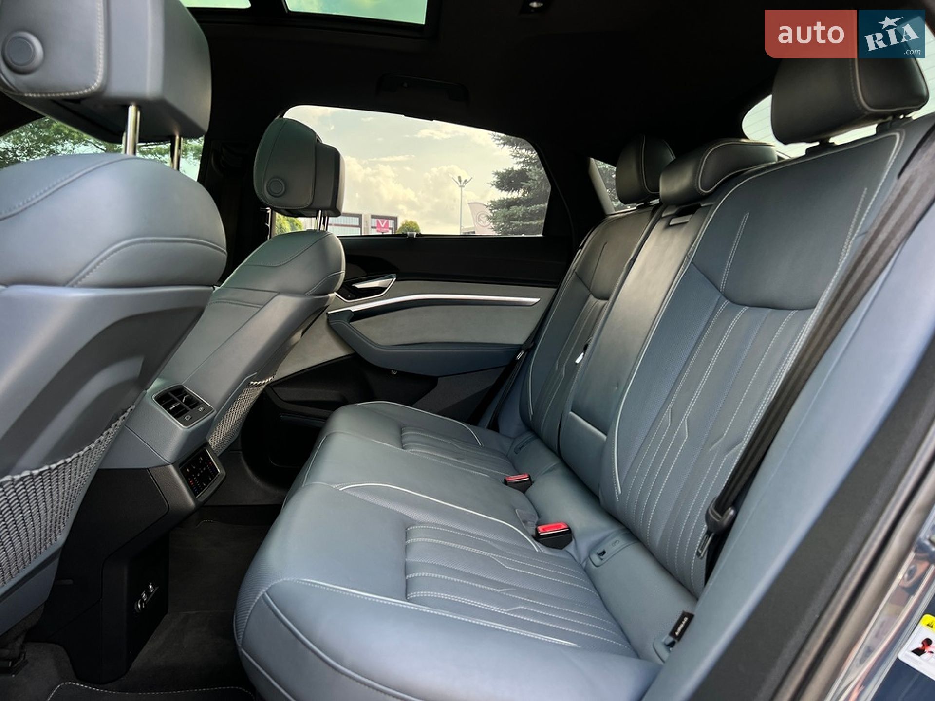 Audi e-tron Sportback 2020 VIN WA13ABGE3LB032709 фото оголошення 29 з 30