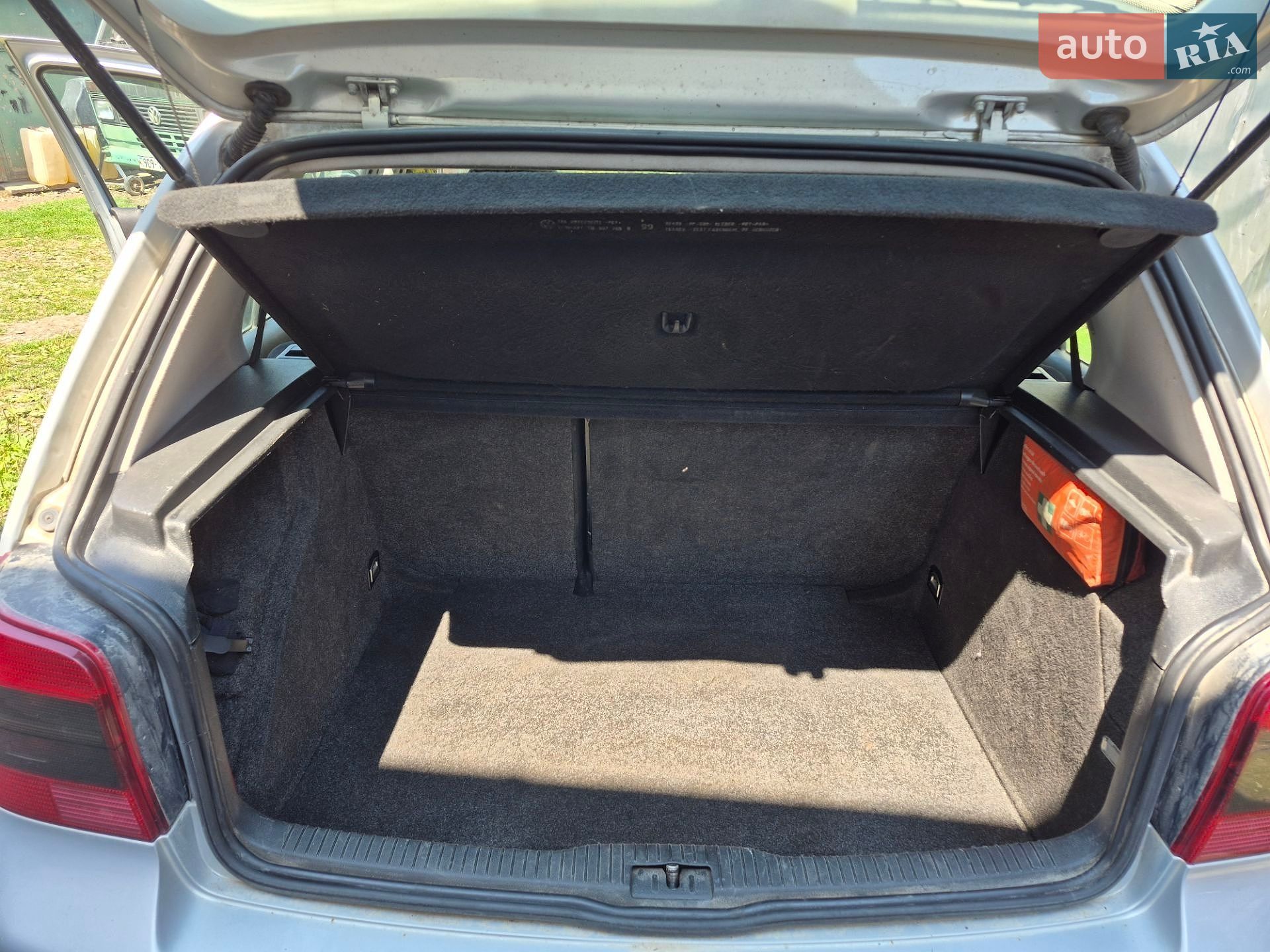 Volkswagen Golf 2000 VIN WVWZZZ1JZYW590737 фото оголошення 11 з 12