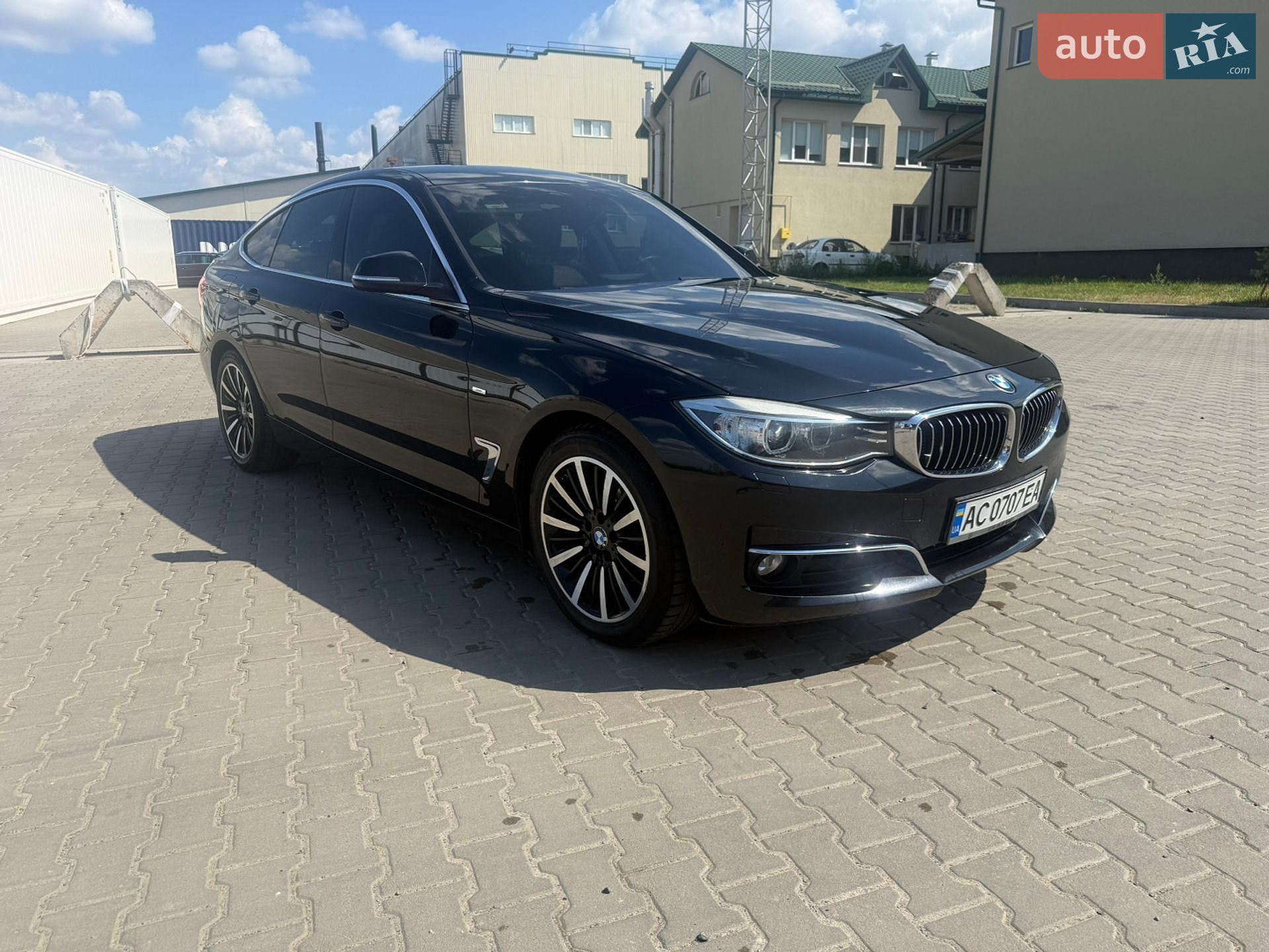 BMW 3 Series GT 2015 VIN WBA3Y510X0GZ91164 фото оголошення 3 з 27