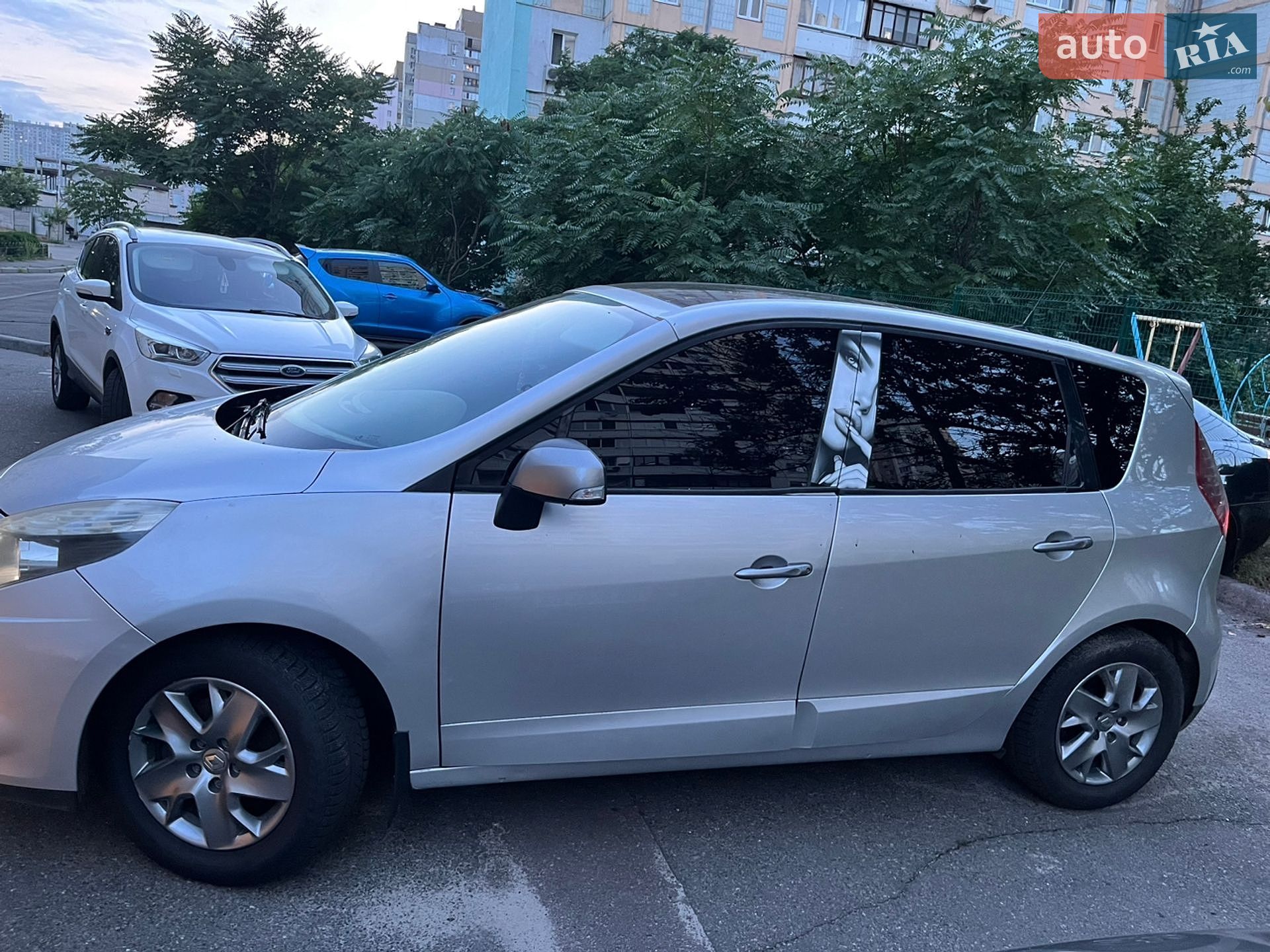 Renault Grand Scenic 2011 VIN VF1JZ000645704856 фото оголошення 3 з 7