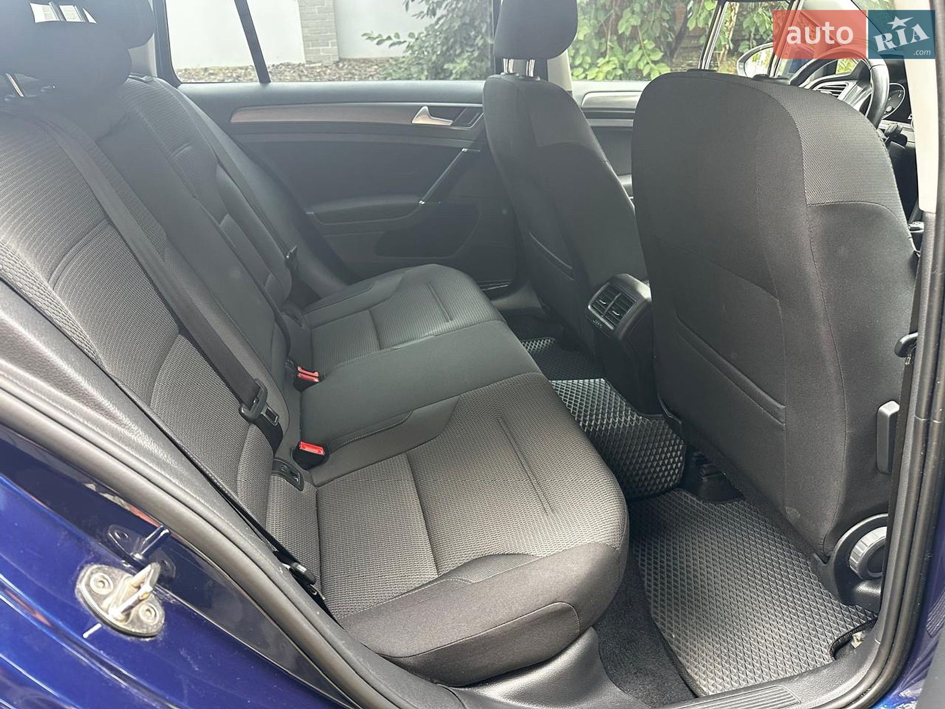Volkswagen Golf 2019 VIN WVWZZZAUZKP545801 фото оголошення 17 з 29