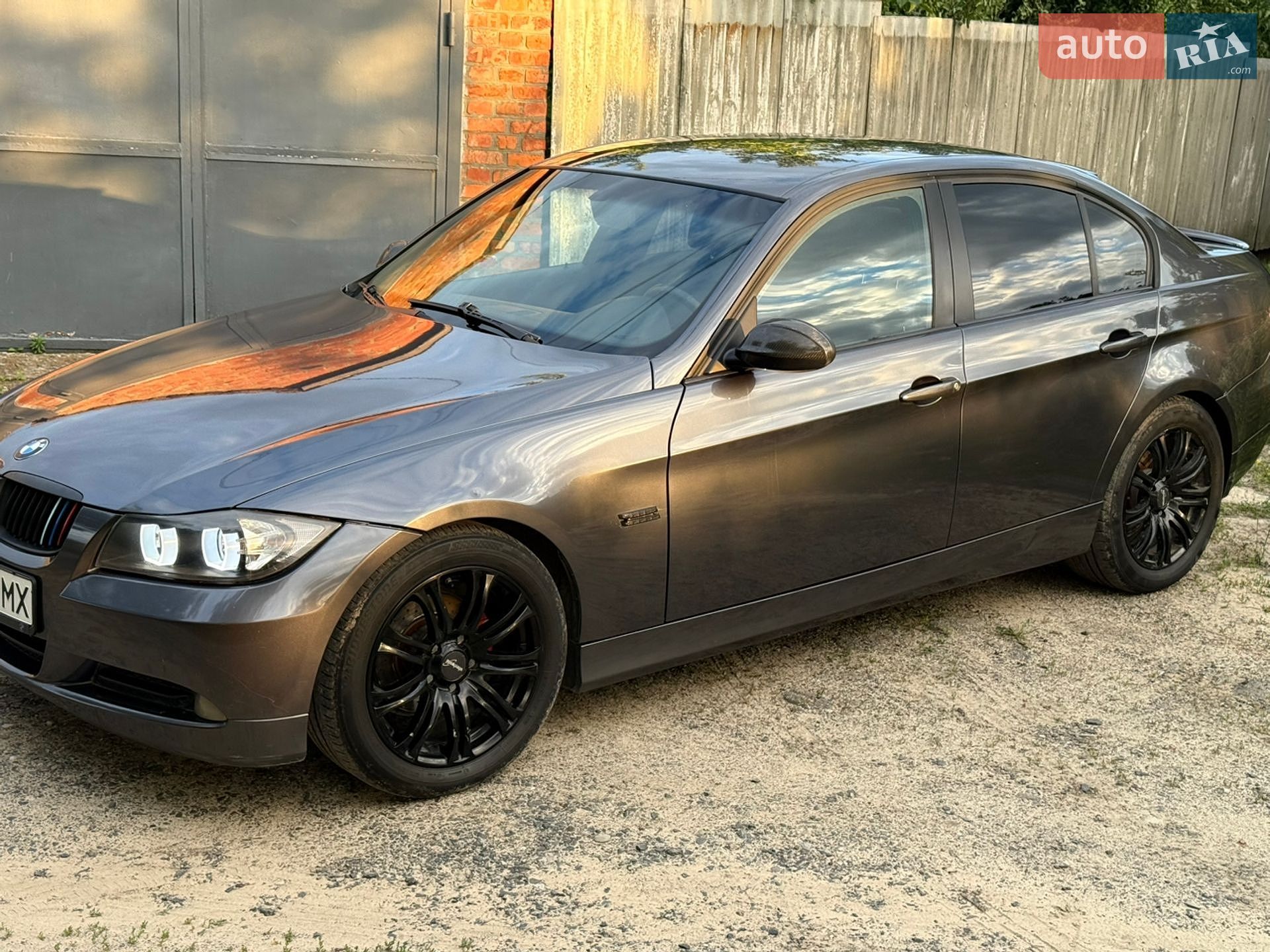 BMW 3 Series 2005 VIN WBAVA51090VA57508 фото оголошення 8 з 49