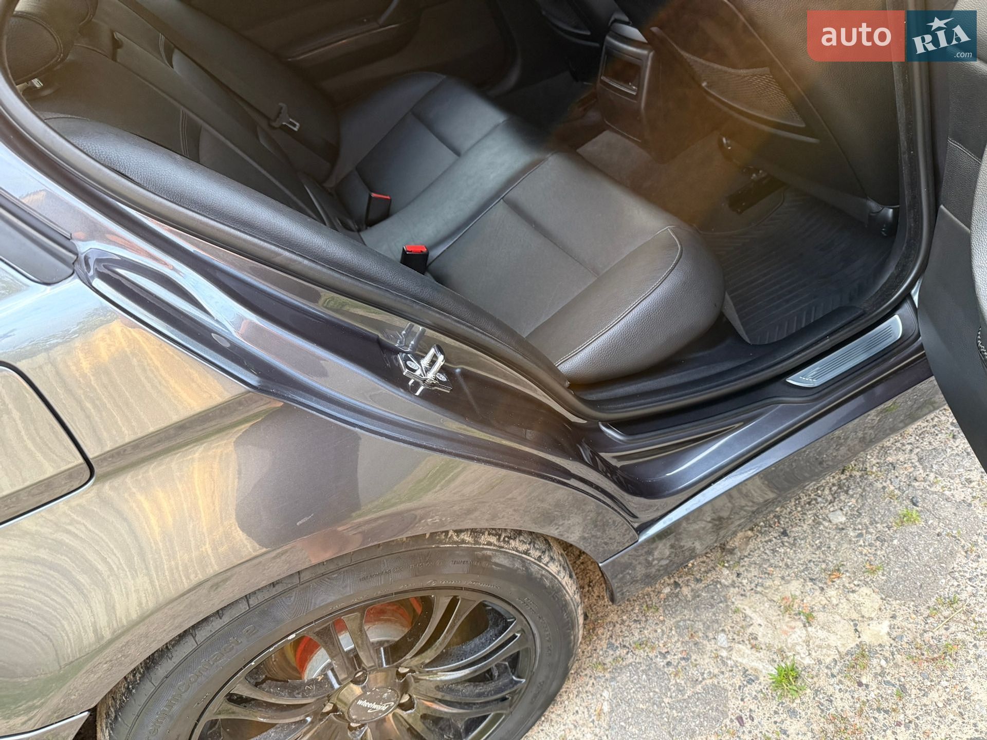 BMW 3 Series 2005 VIN WBAVA51090VA57508 фото оголошення 28 з 49