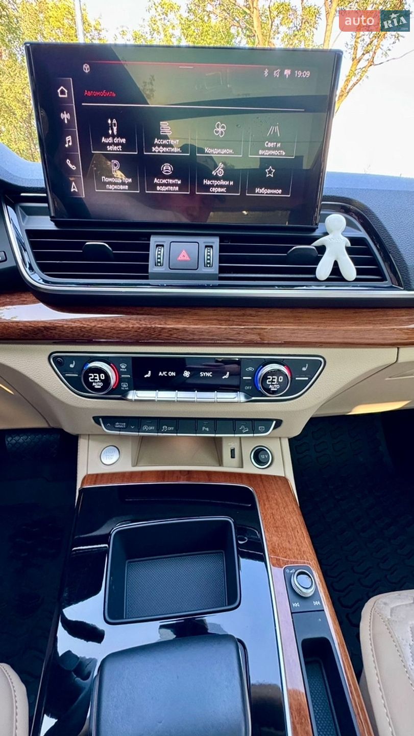 Audi Q5 2021 VIN WA1BAAFY0M2067808 фото оголошення 8 з 17