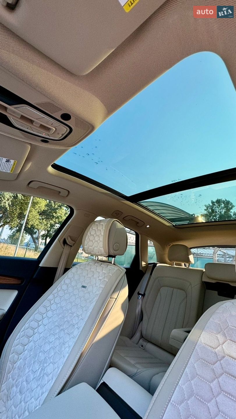Audi Q5 2021 VIN WA1BAAFY0M2067808 фото оголошення 17 з 19