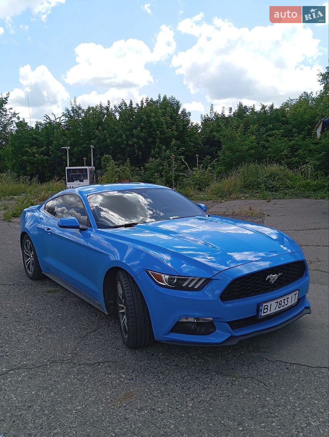 Ford Mustang 2017 VIN 1FA6P8TH2H5294124 фото оголошення 5 з 9
