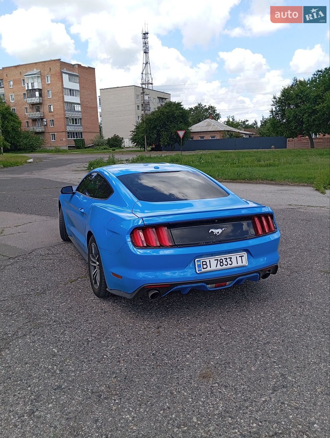 Ford Mustang 2017 VIN 1FA6P8TH2H5294124 фото оголошення 7 з 9