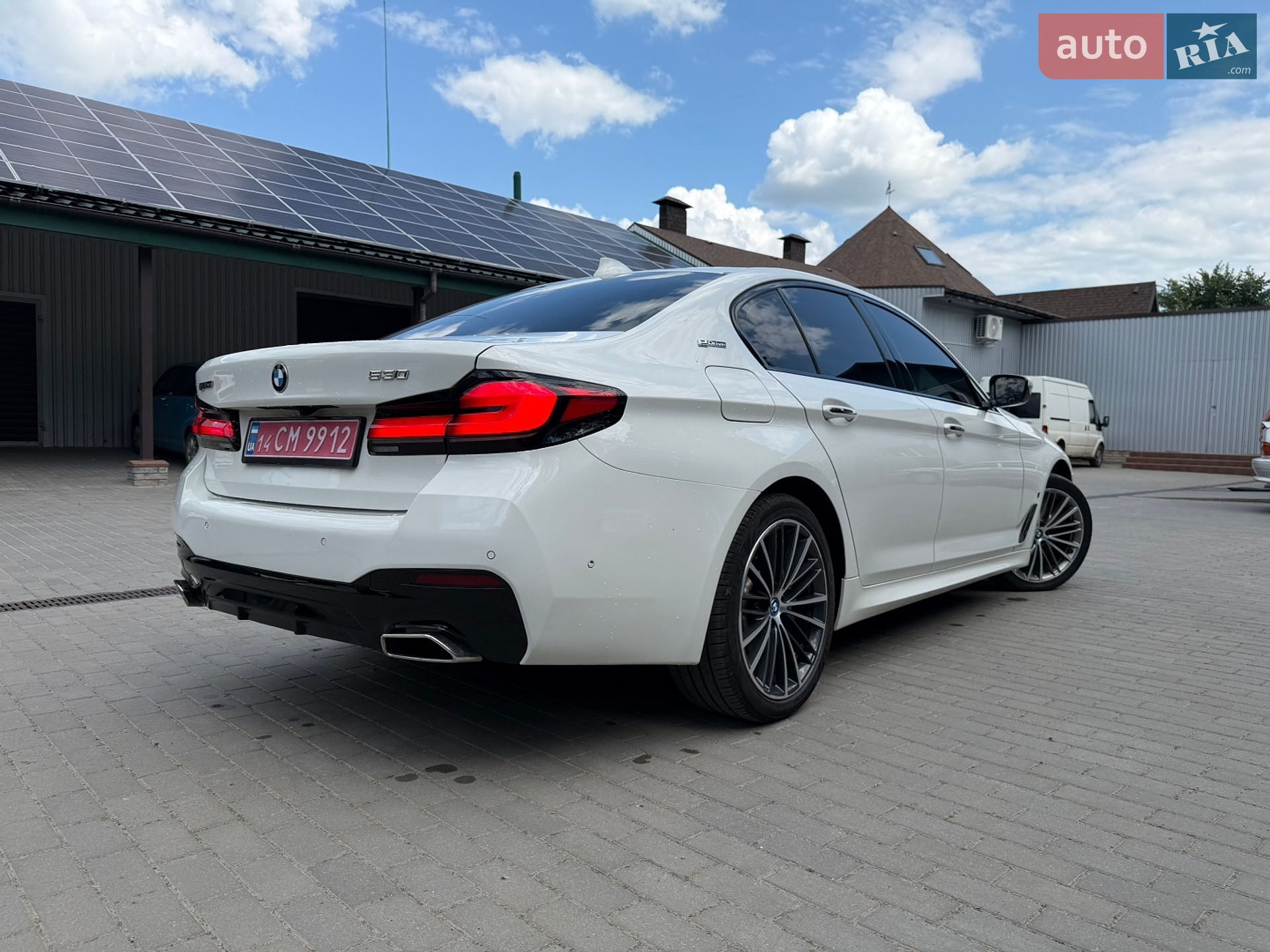 BMW 5 Series 2018 VIN WBAJA9C58JB034140 фото оголошення 9 з 39
