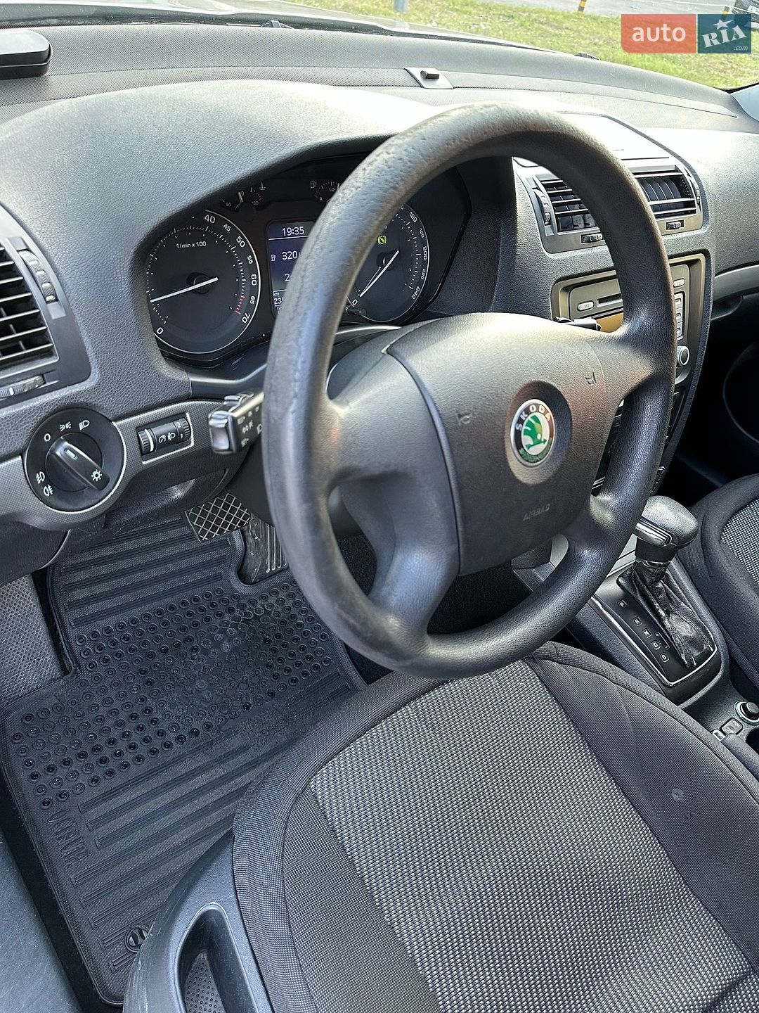 Skoda Octavia 2006 VIN TMBGD41Z27B152108 фото оголошення 10 з 36