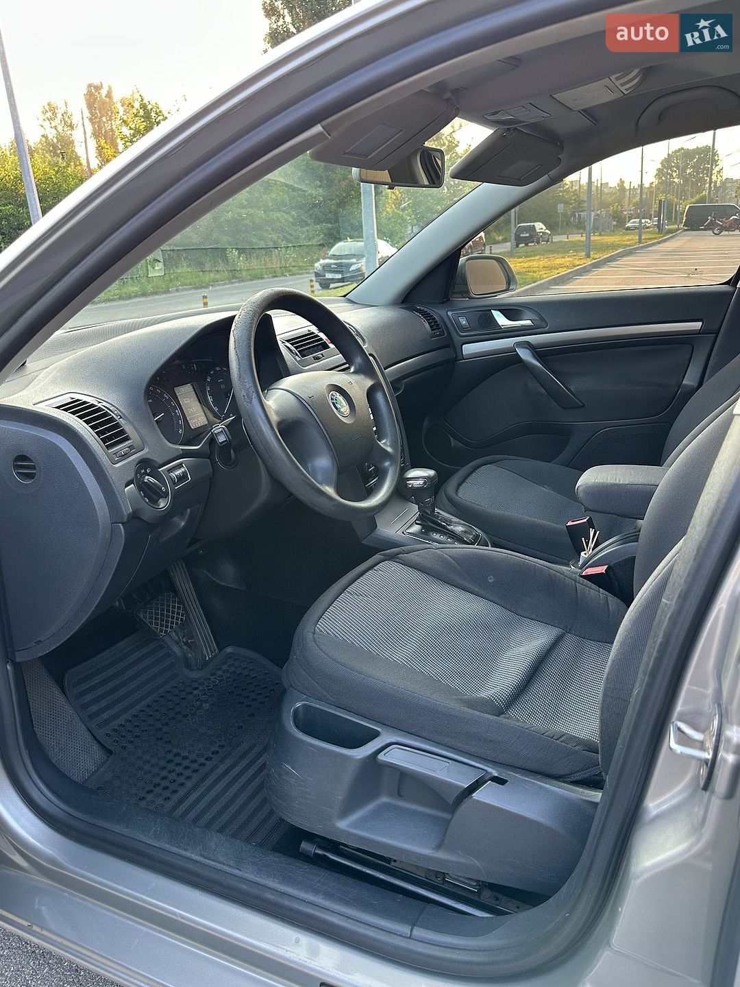 Skoda Octavia 2006 VIN TMBGD41Z27B152108 фото оголошення 11 з 36