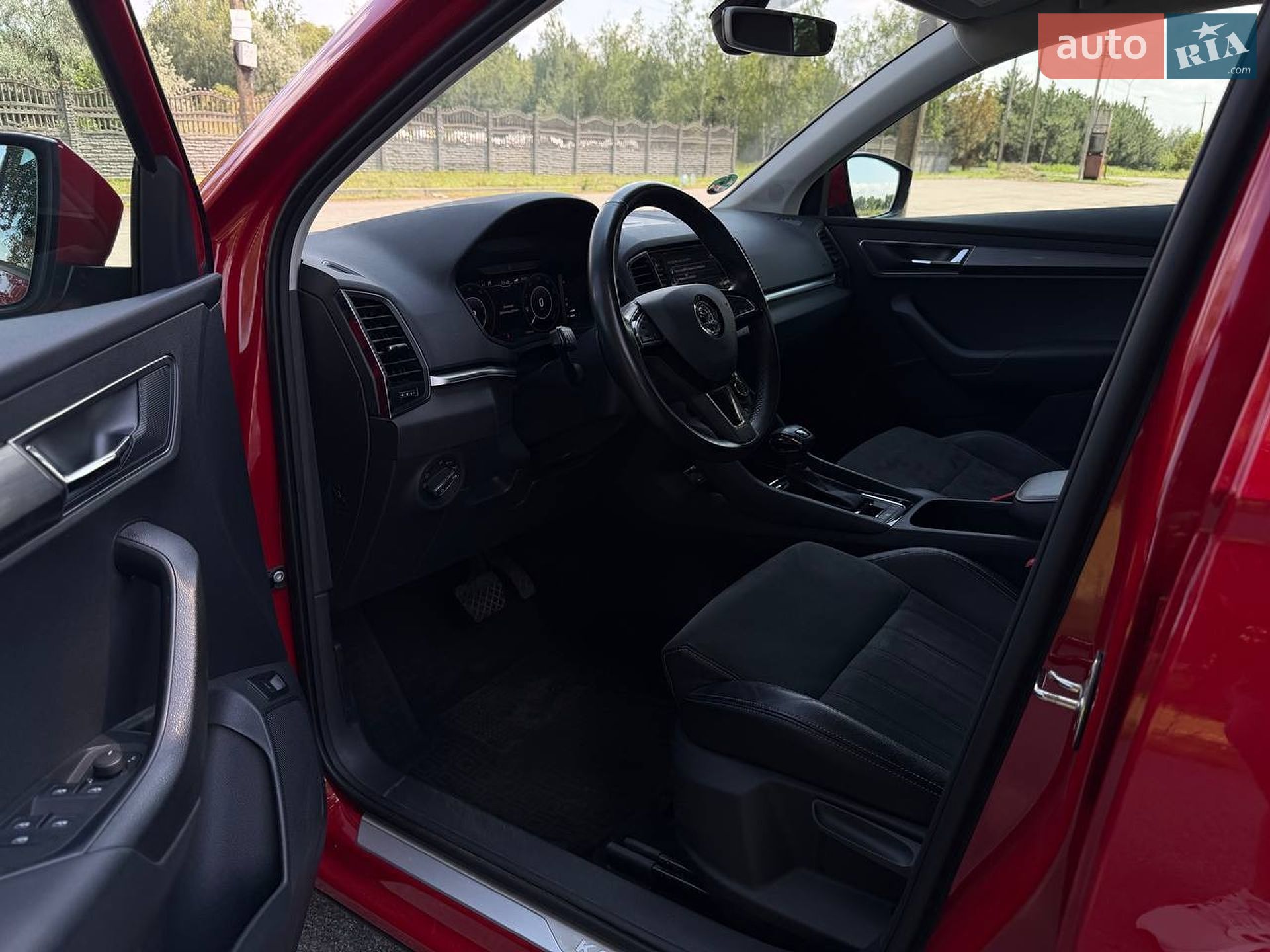 Skoda Karoq 2020 VIN TMBLM9NU1LB200346 фото оголошення 15 з 26