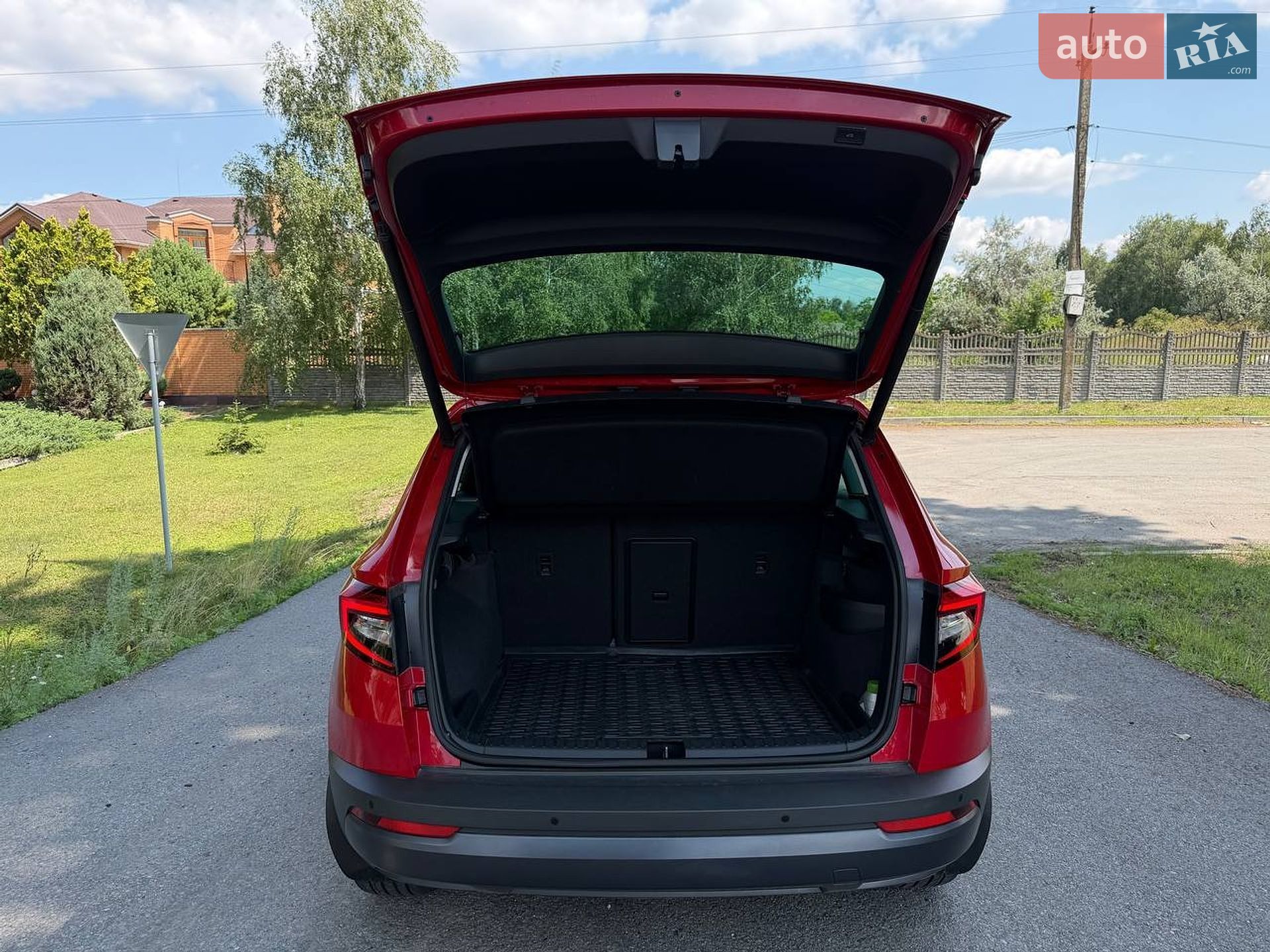 Skoda Karoq 2020 VIN TMBLM9NU1LB200346 фото оголошення 18 з 26