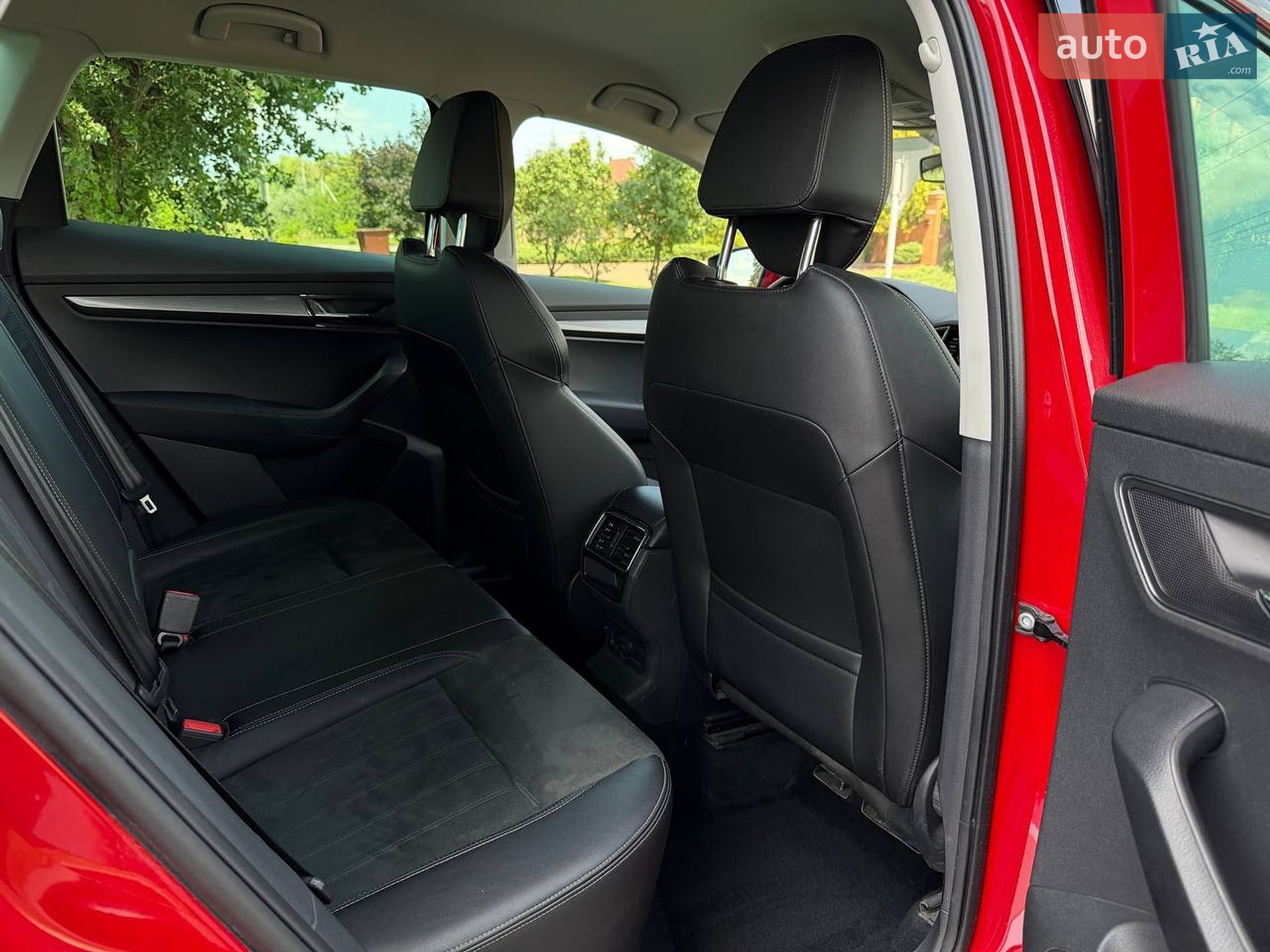 Skoda Karoq 2020 VIN TMBLM9NU1LB200346 фото оголошення 20 з 26