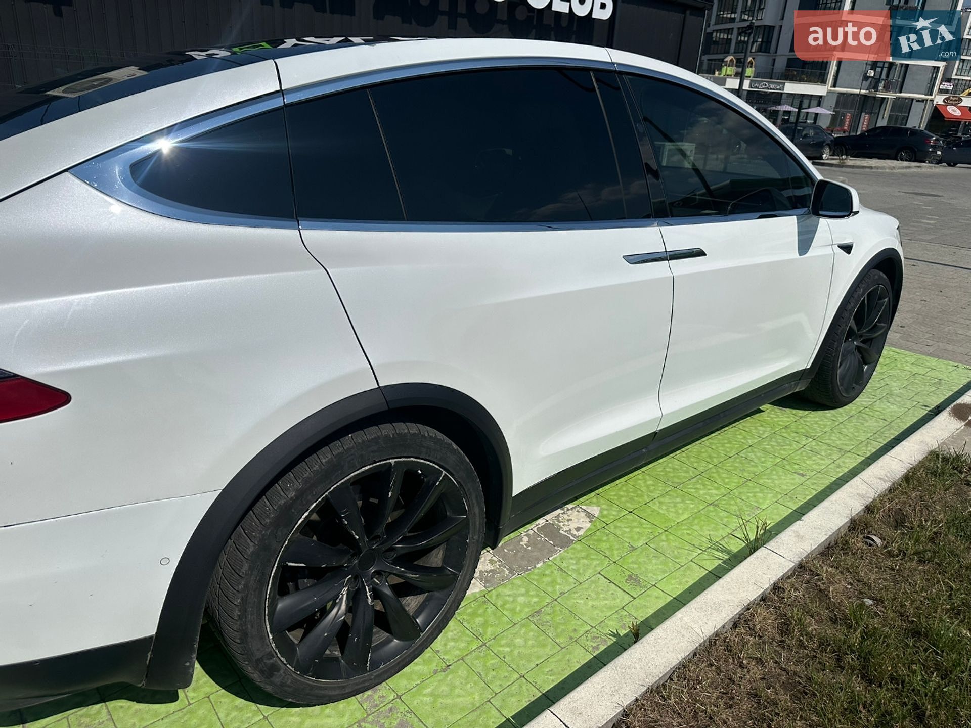 Tesla Model X 2016 VIN 5YJXCBE28GF030919 фото оголошення 5 з 28