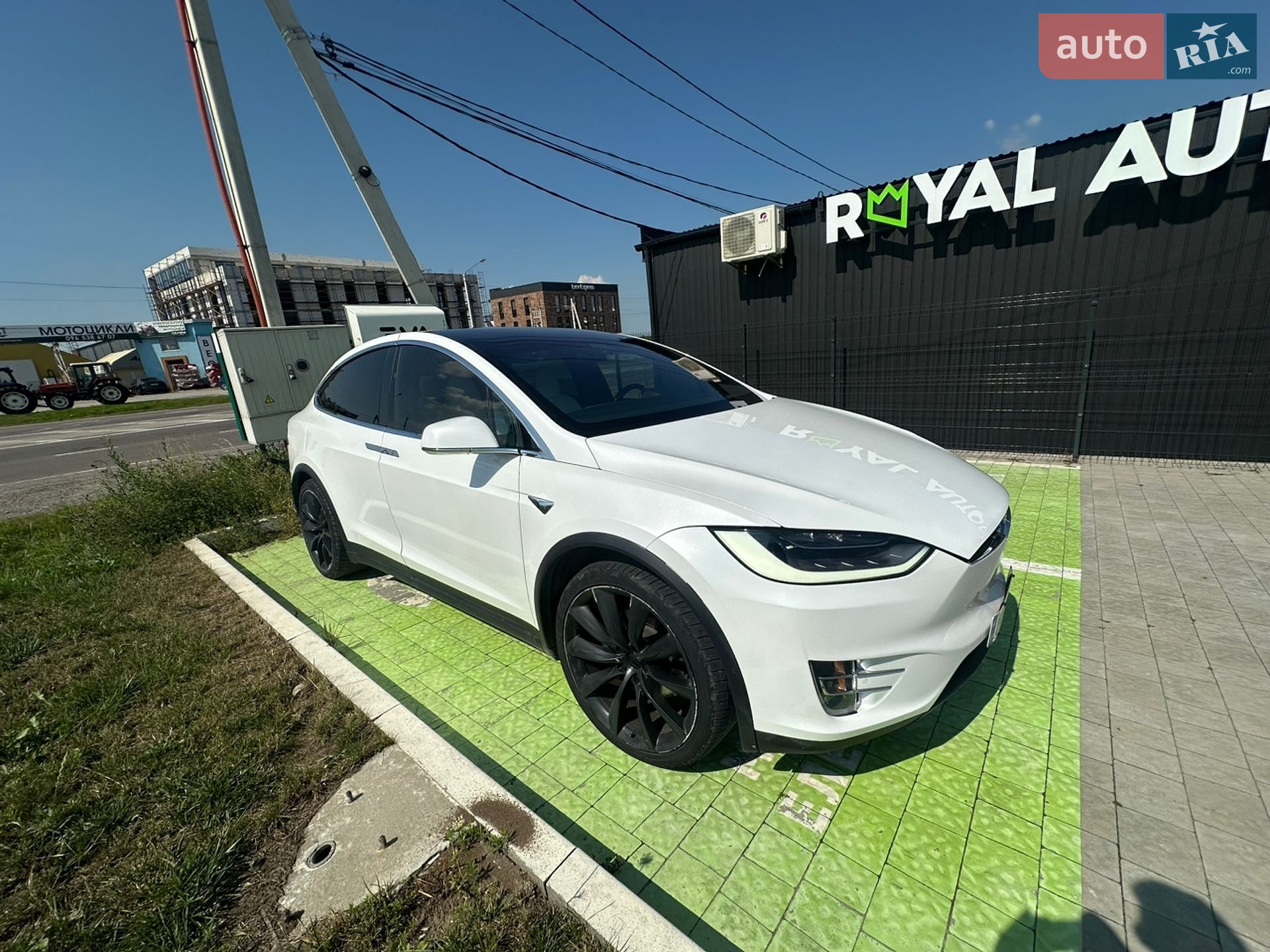 Tesla Model X 2016 VIN 5YJXCBE28GF030919 фото оголошення 7 з 28