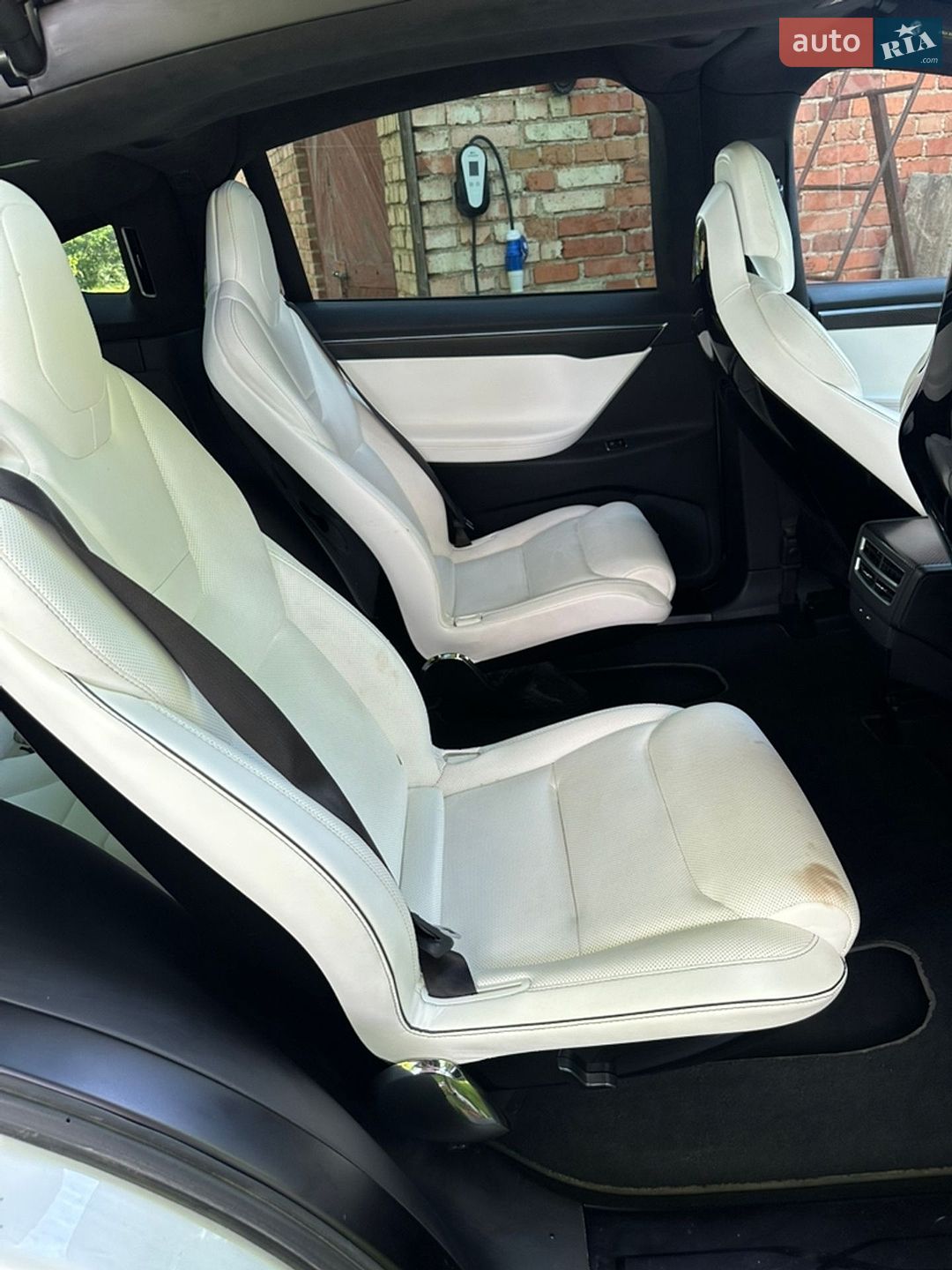 Tesla Model X 2016 VIN 5YJXCBE28GF030919 фото оголошення 22 з 28