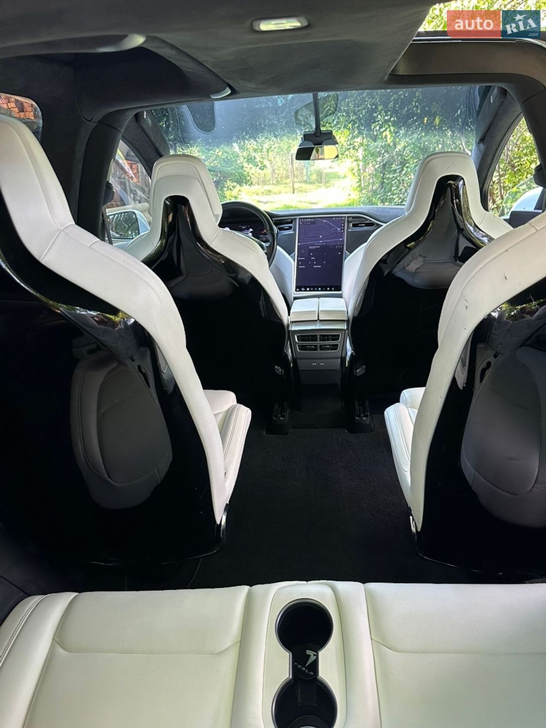 Tesla Model X 2016 VIN 5YJXCBE28GF030919 фото оголошення 18 з 28