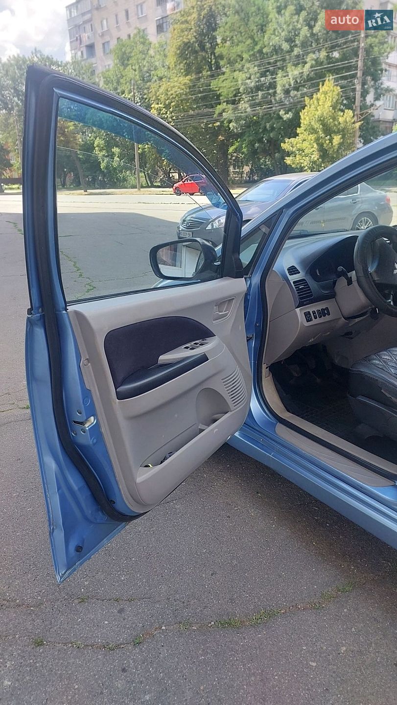 Mitsubishi Grandis 2004 VIN JMBLNNA4W4Z001602 фото оголошення 13 з 18