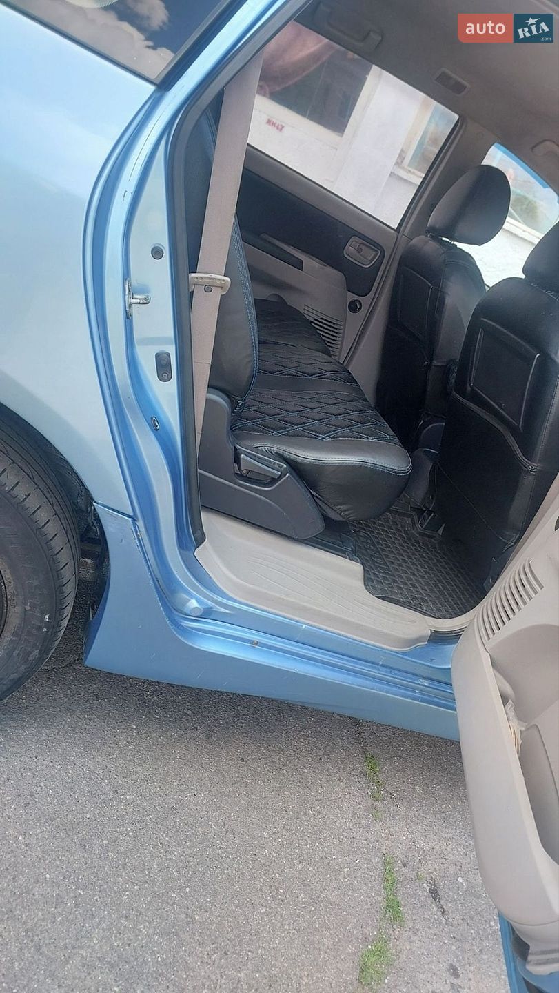Mitsubishi Grandis 2004 VIN JMBLNNA4W4Z001602 фото оголошення 17 з 18