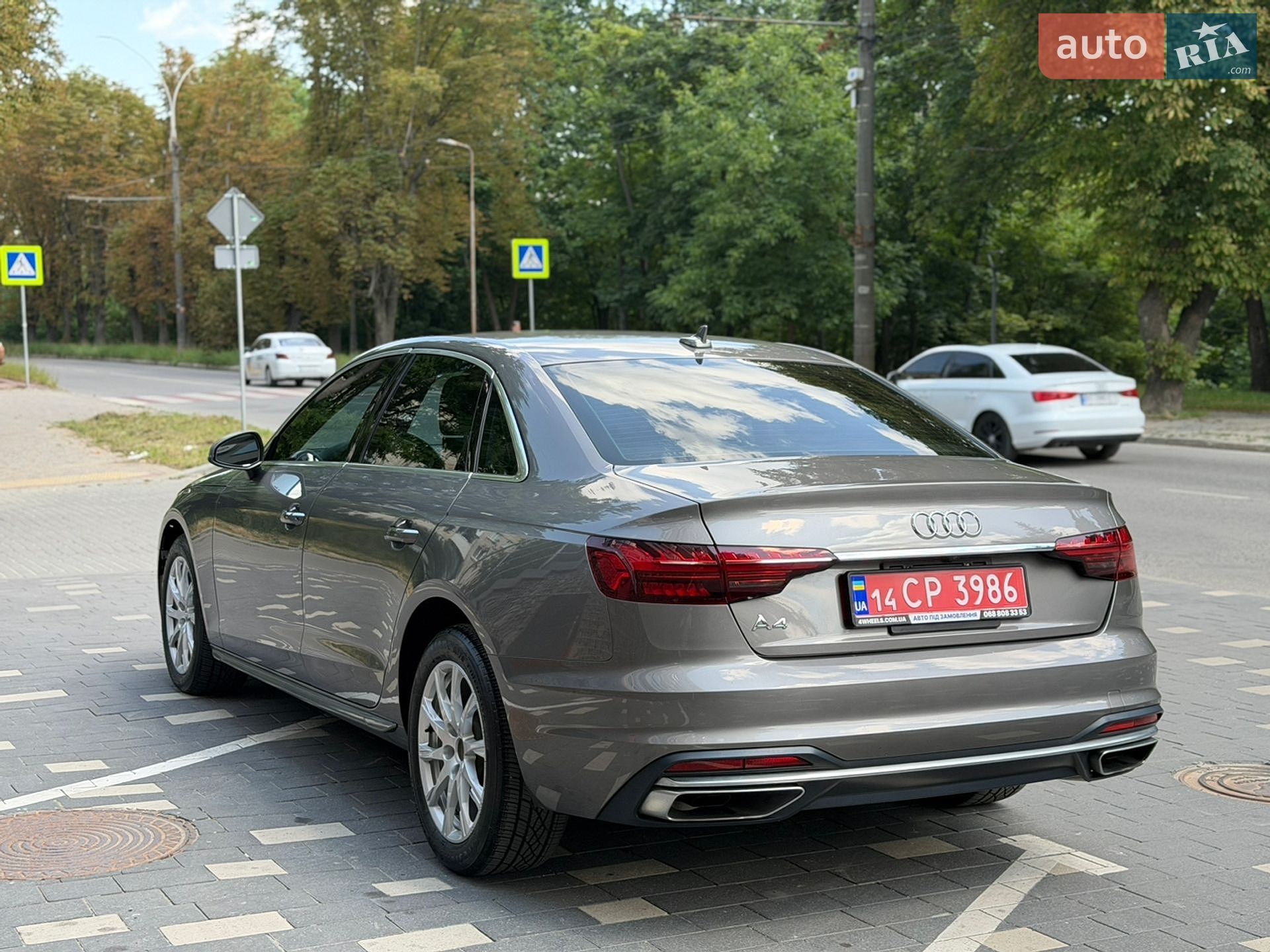 Audi A4 2020 VIN WAUGMAF44LA053279 фото оголошення 9 з 33