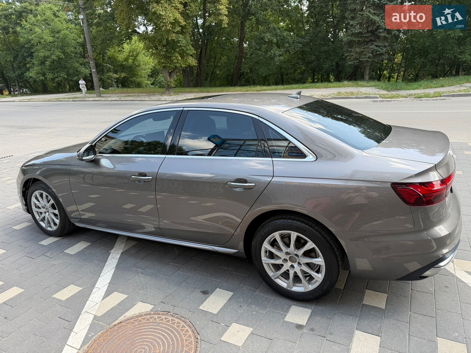 Audi A4 2020 VIN WAUGMAF44LA053279 фото оголошення 10 з 33