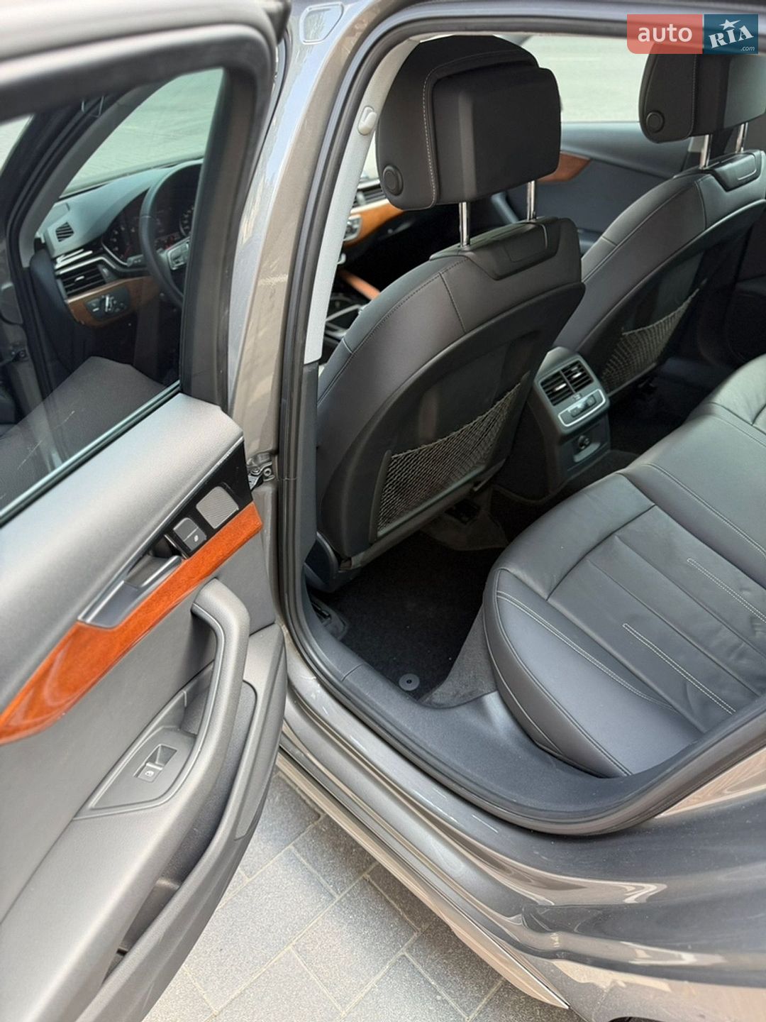 Audi A4 2020 VIN WAUGMAF44LA053279 фото оголошення 16 з 33
