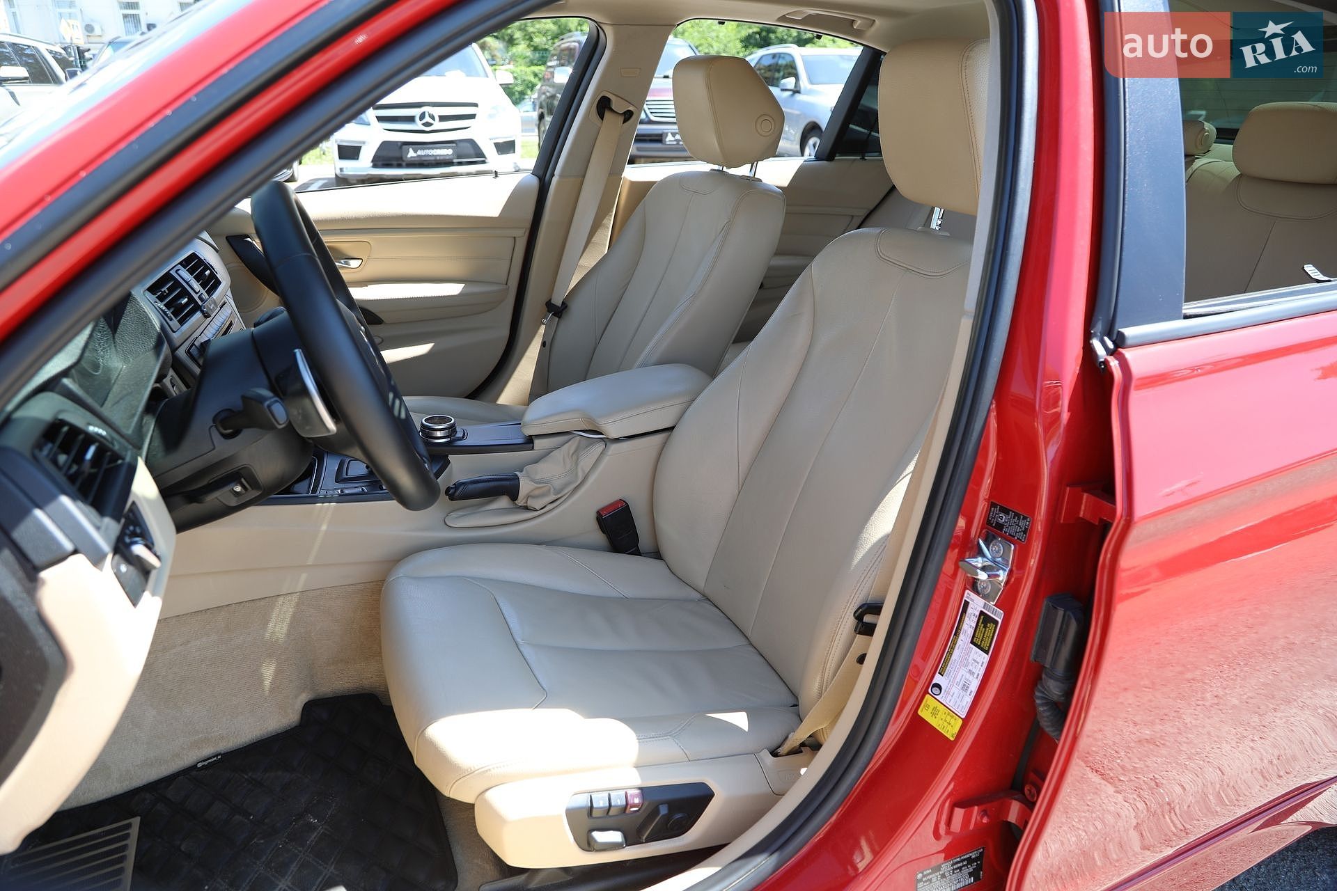 BMW 3 Series 2012 VIN WBA3A5G54CNP18230 фото оголошення 14 з 33