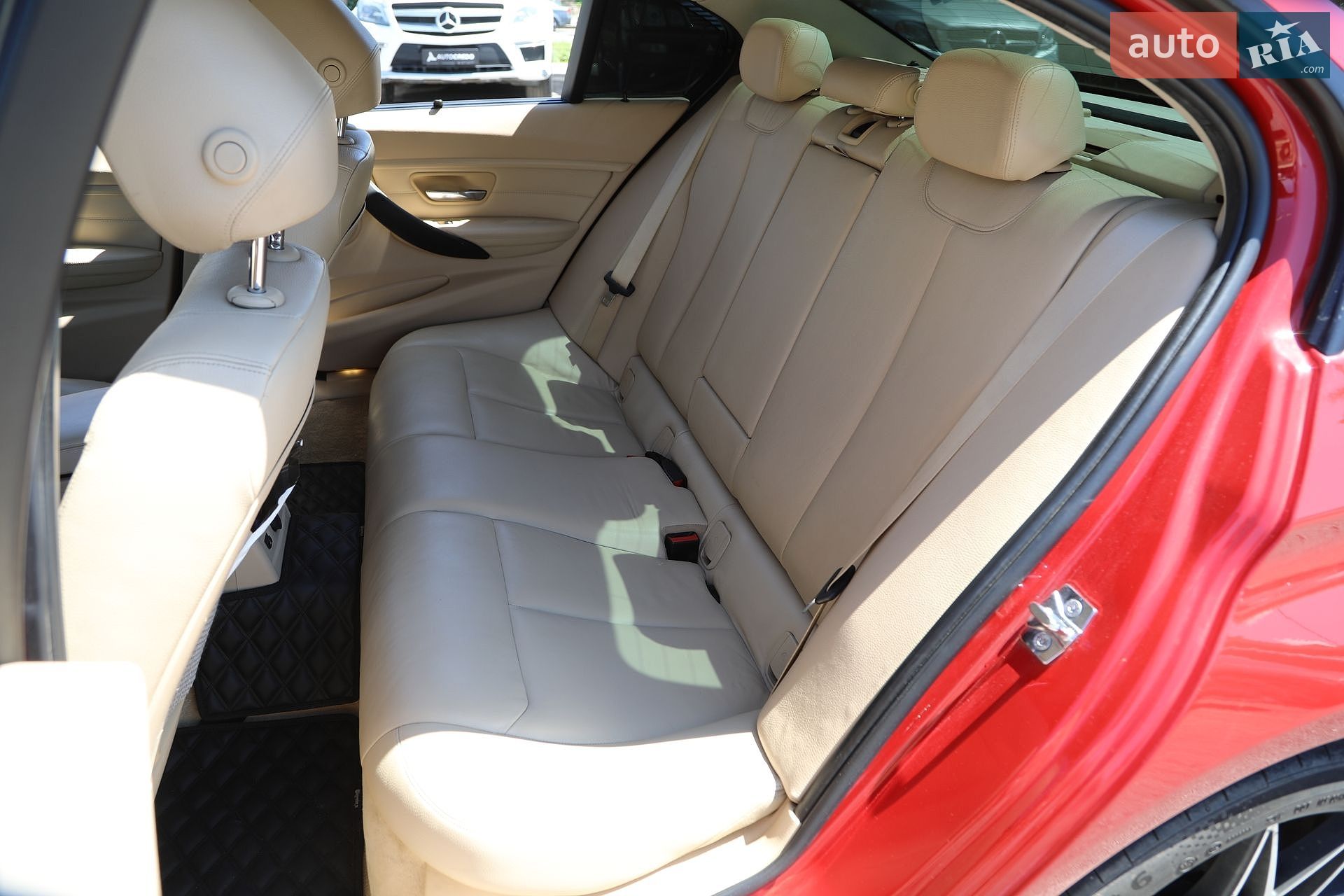 BMW 3 Series 2012 VIN WBA3A5G54CNP18230 фото оголошення 15 з 33