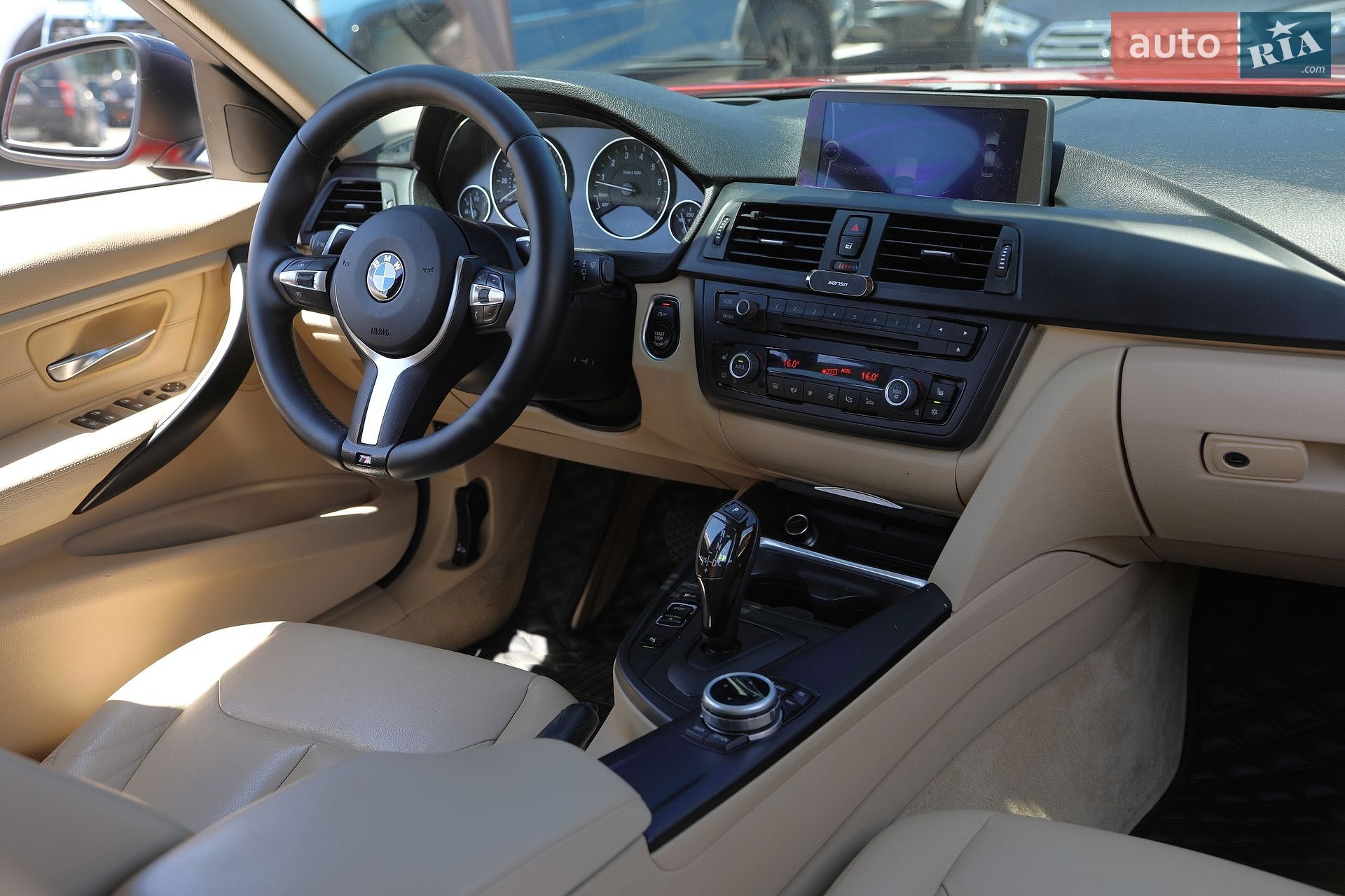BMW 3 Series 2012 VIN WBA3A5G54CNP18230 фото оголошення 18 з 33