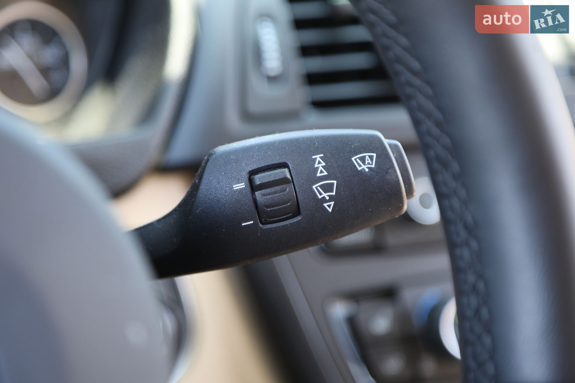 BMW 3 Series 2012 VIN WBA3A5G54CNP18230 фото оголошення 26 з 33
