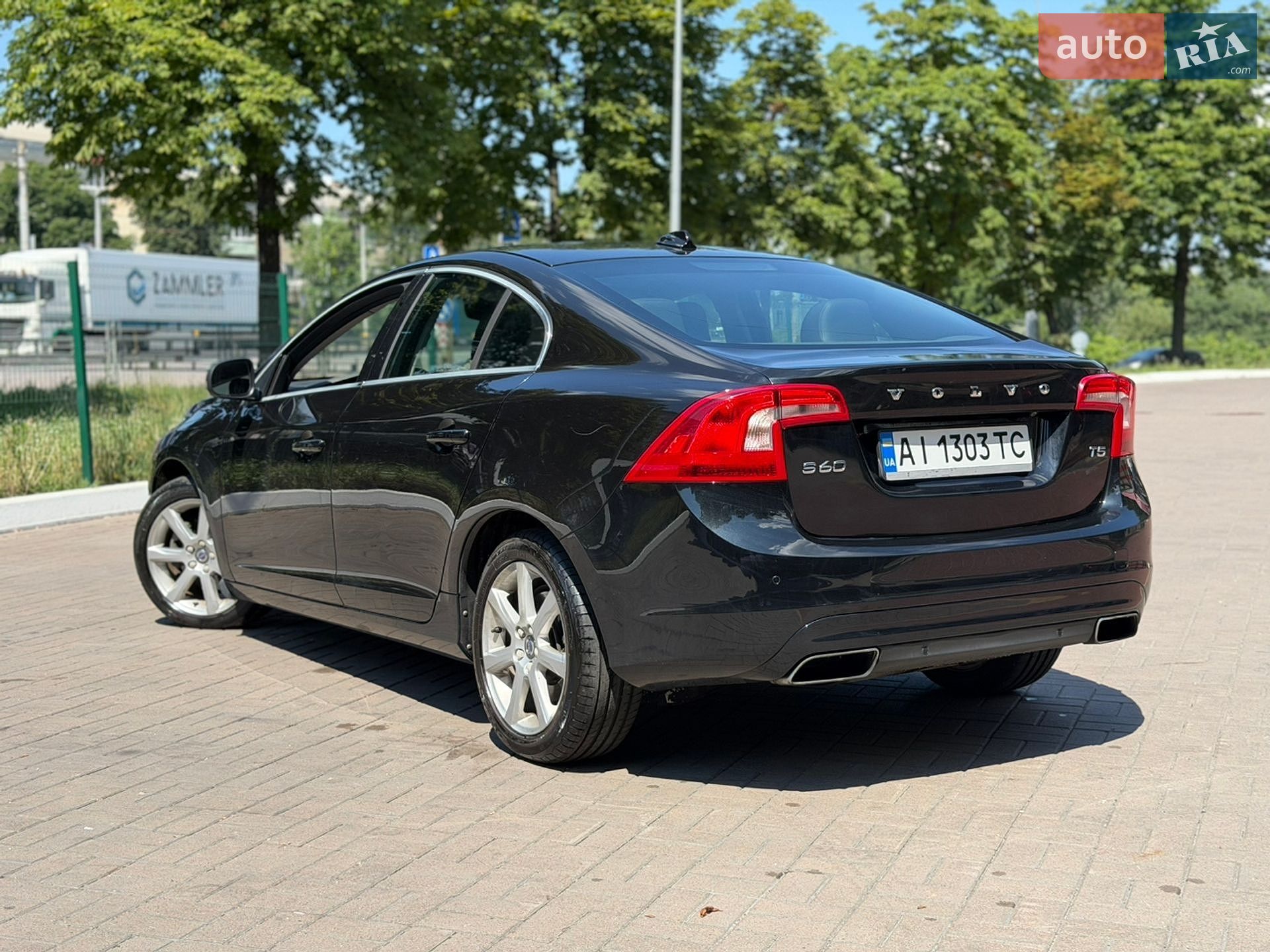 Volvo S60 2015 VIN YV126MFK5G2392022 фото оголошення 2 з 25