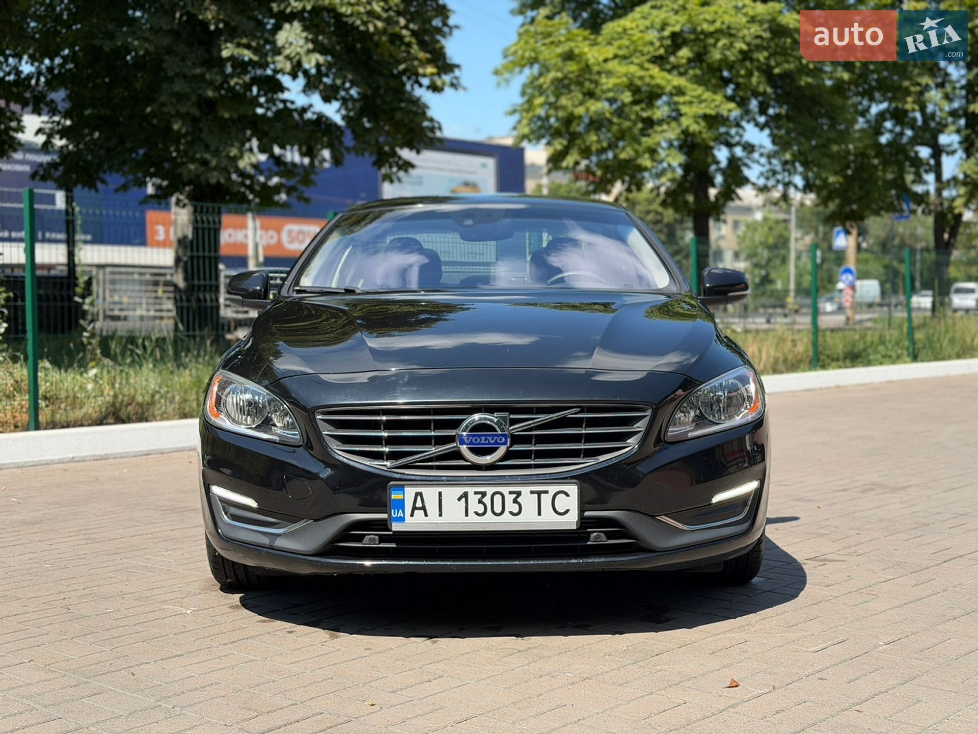 Volvo S60 2015 VIN YV126MFK5G2392022 фото оголошення 3 з 25