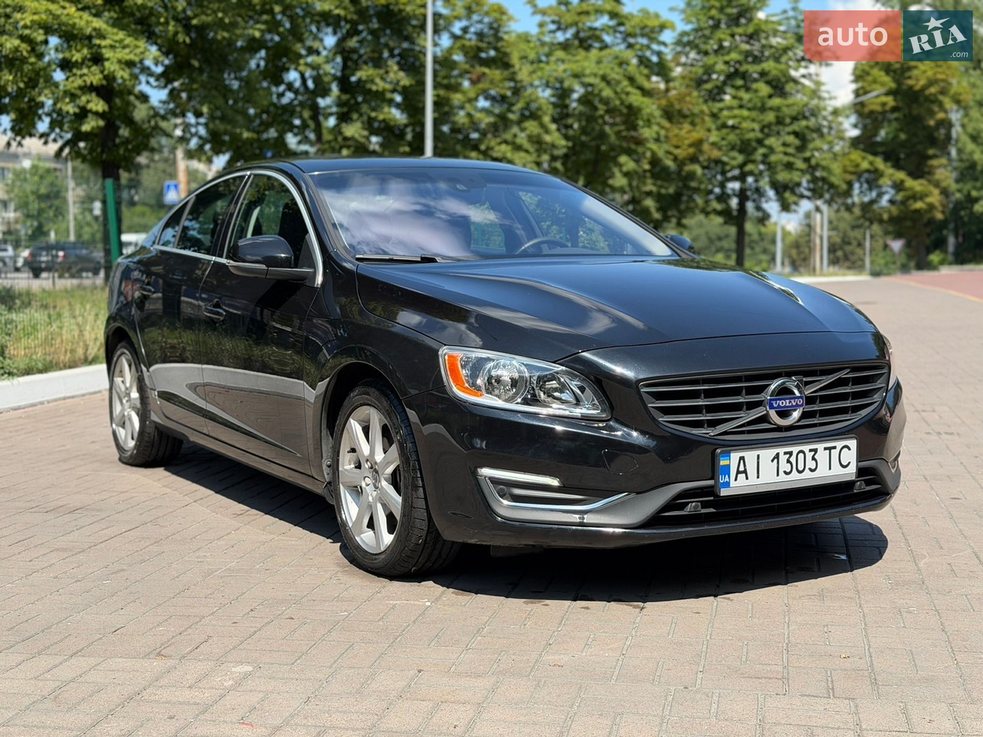Volvo S60 2015 VIN YV126MFK5G2392022 фото оголошення 4 з 25